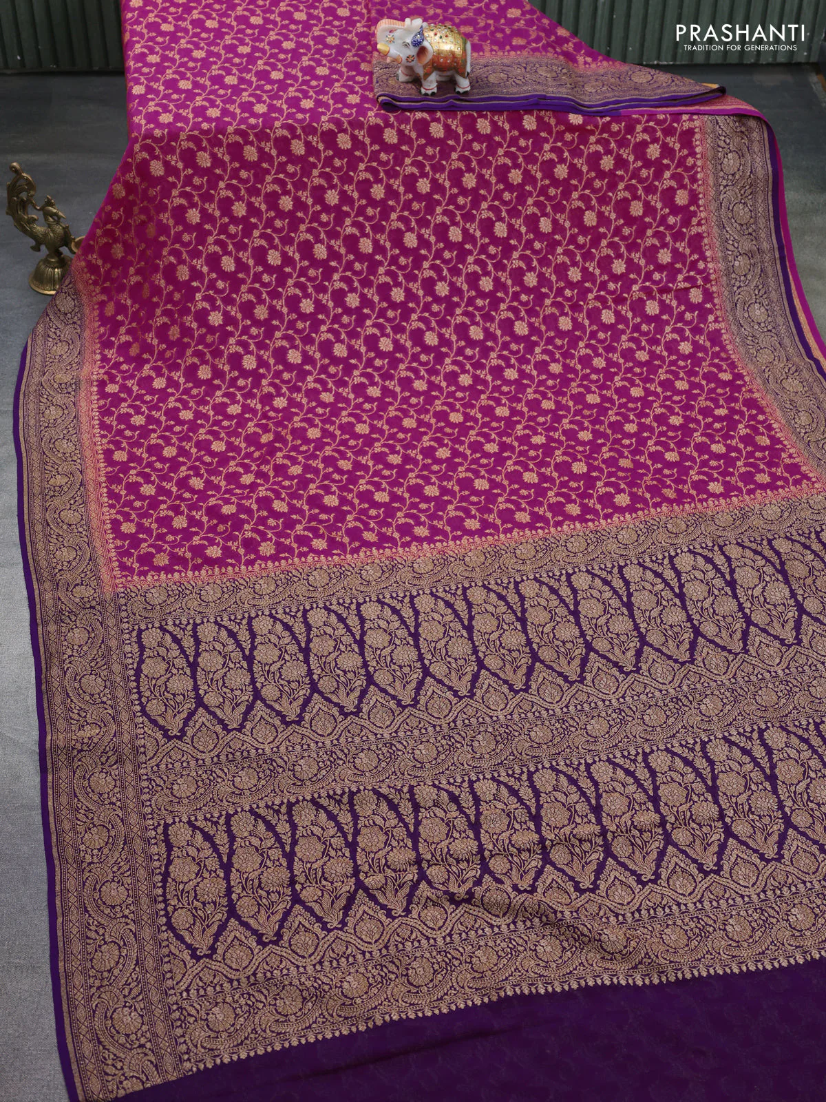 Banarasi georgette saree pink and purple with allover thread & zari weaves and woven border - Image 2