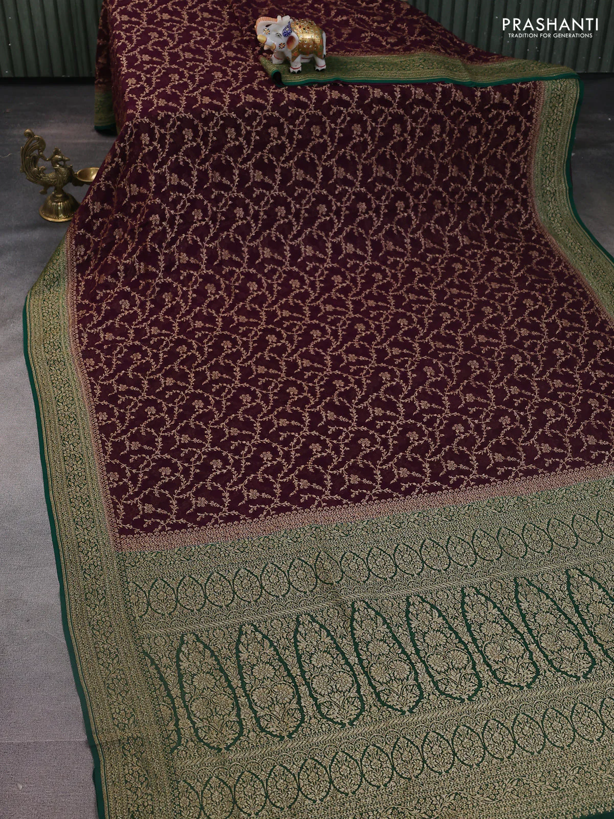 Banarasi georgette saree wine shade and green with allover thread & zari weaves and woven border - Image 2