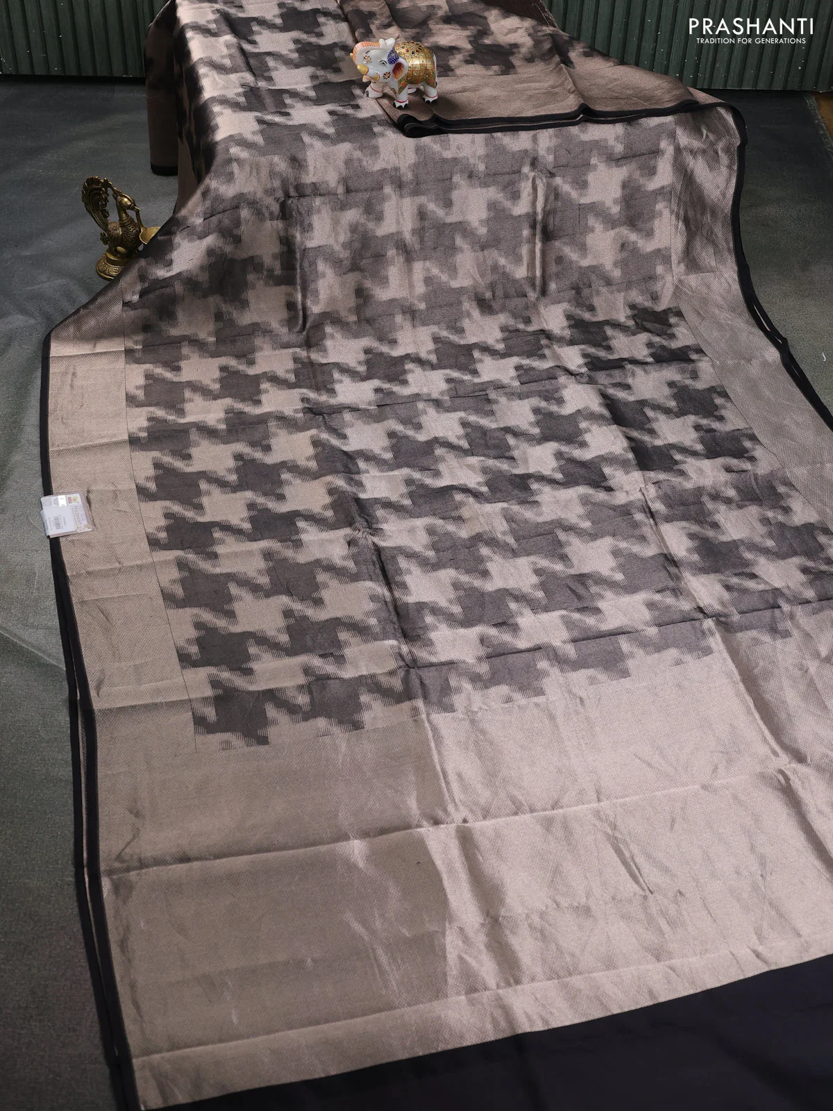 Banarasi katan silk saree black with allover silver zari woven brocade weaves and zari woven butta border - Image 2