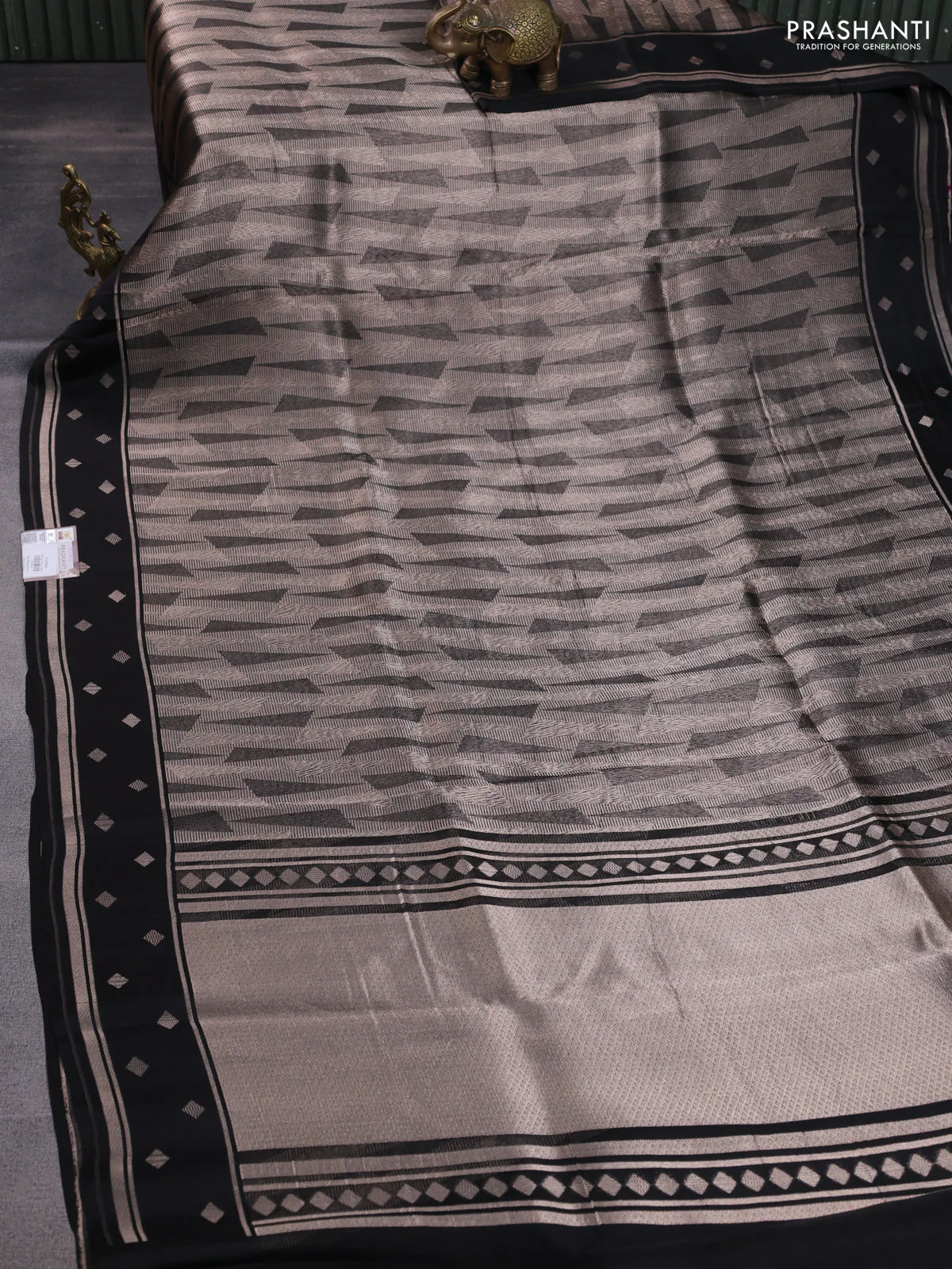 Banarasi katan silk saree black with allover zari woven brocade weaves and zari woven butta border - Image 2