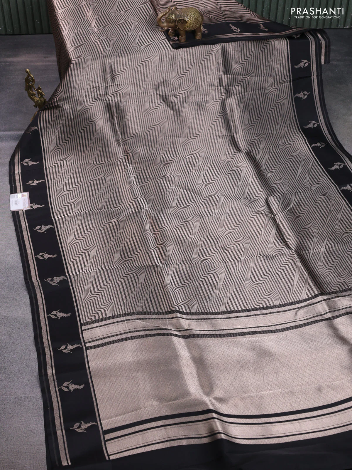 Banarasi katan silk saree black with allover zari woven brocade weaves and zari woven butta border - Image 2