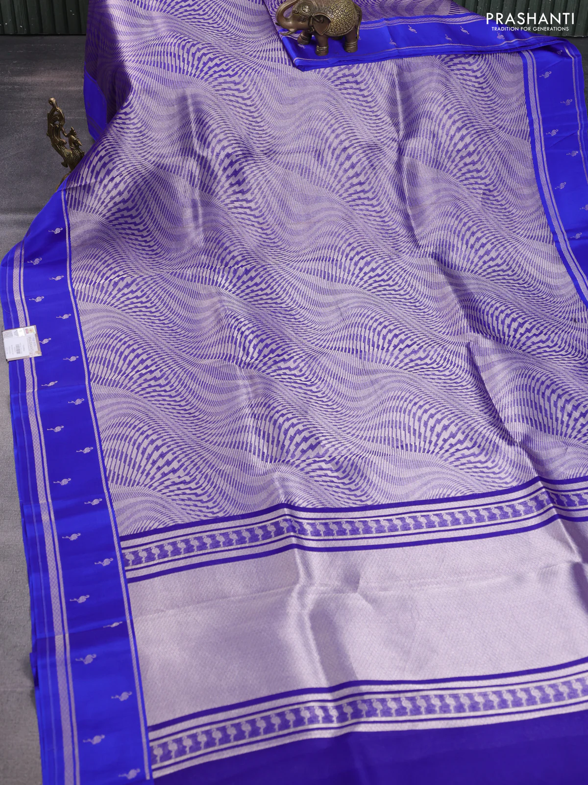 Banarasi katan silk saree blue with allover zari woven brocade weaves and zari woven butta border - Image 2