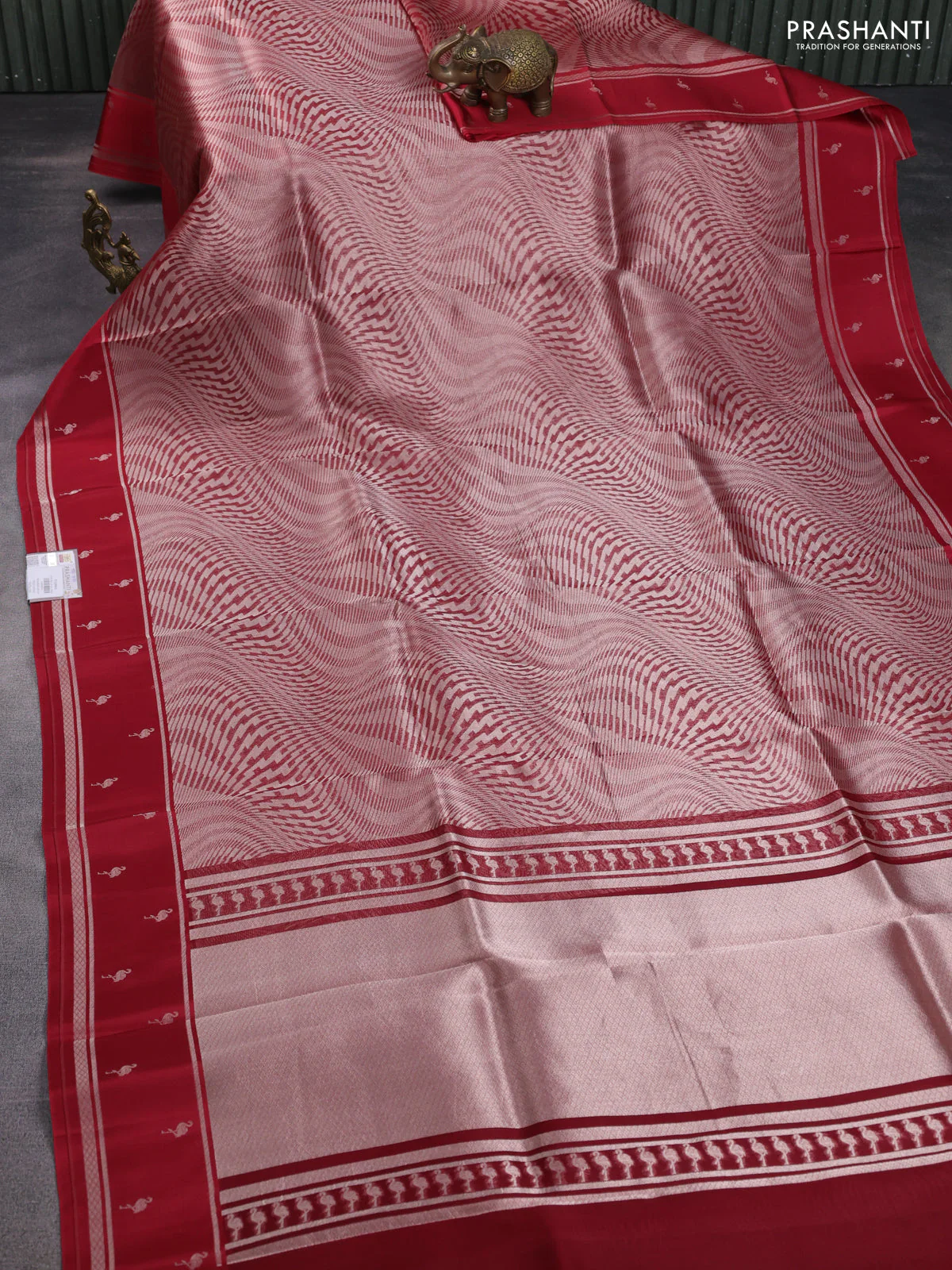 Banarasi katan silk saree maroon with allover zari woven brocade weaves and zari woven butta border - Image 2