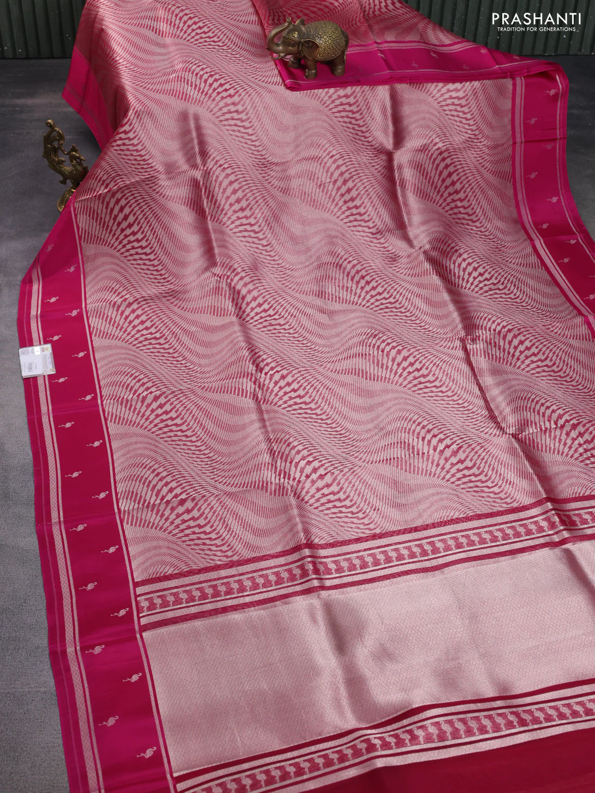 Banarasi katan silk saree pink with allover zari woven brocade weaves and zari woven butta border - Image 2