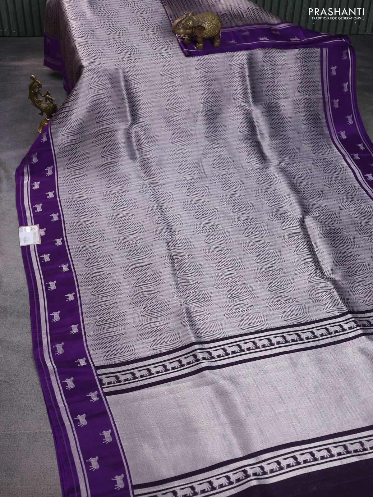 Banarasi katan silk saree violet with allover zari woven brocade weaves and zari woven butta border - Image 2