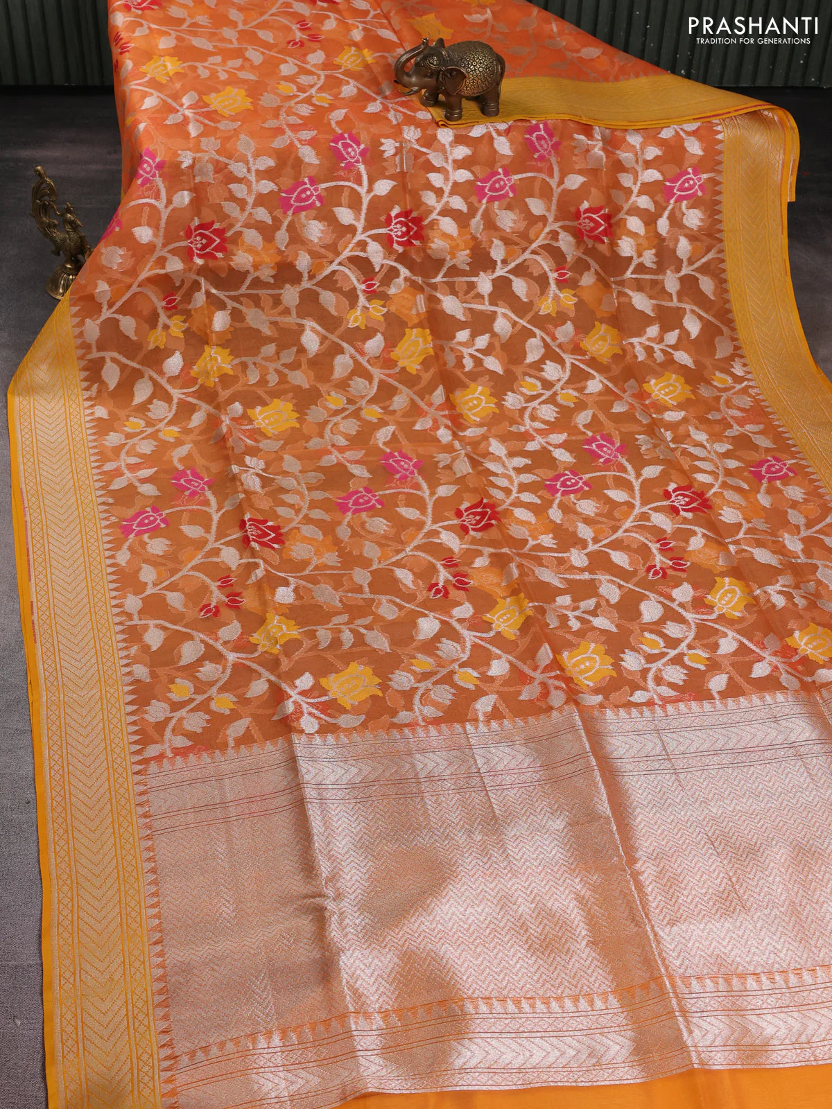 Banarasi Kora silk saree peach orange with allover jamdhani weaving - Image 2