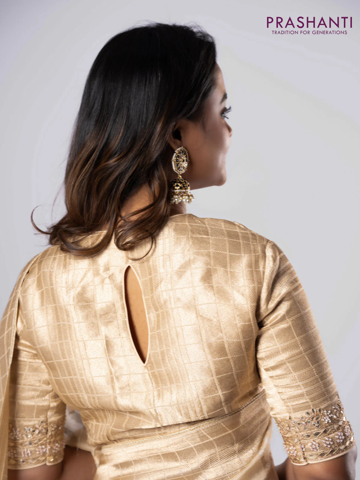 Banarasi munga silk saree cream with allover silver & gold zari weaves and zari woven lace border - Image 5