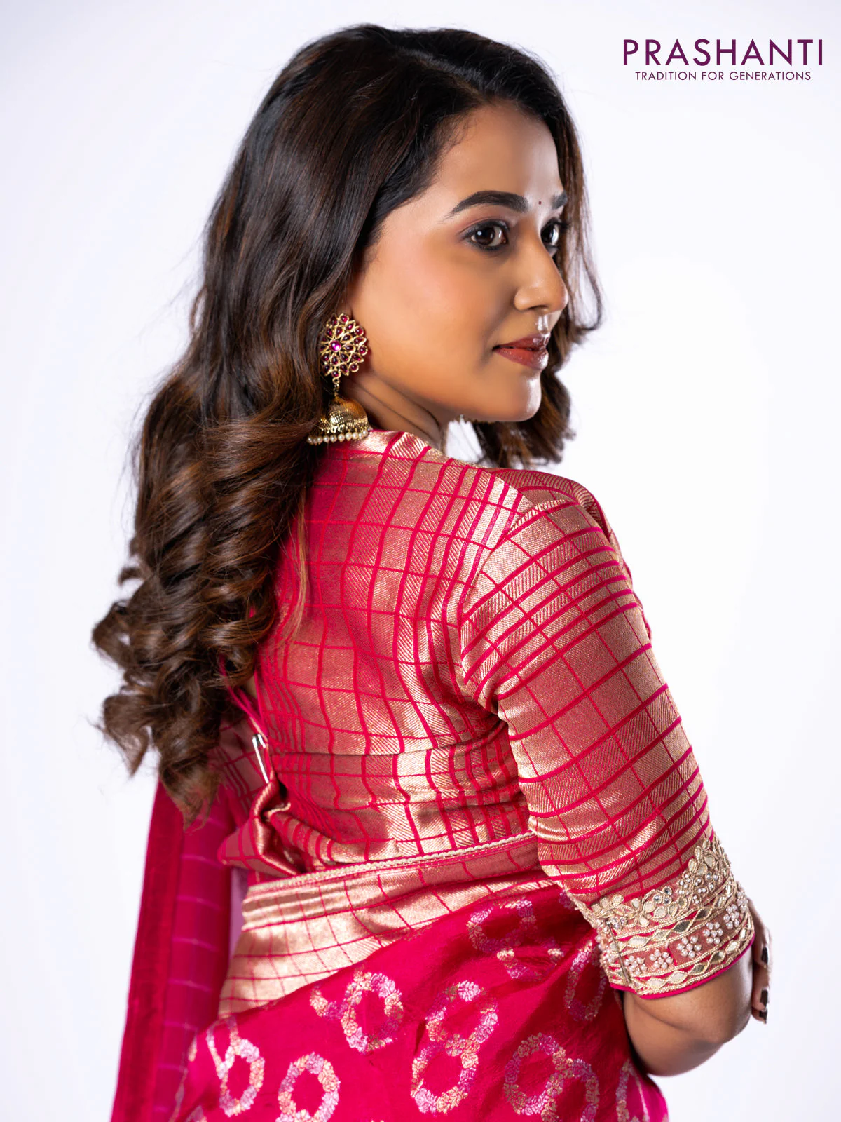Banarasi munga silk saree pink with allover silver & gold zari weaves and zari woven lace border - Image 5