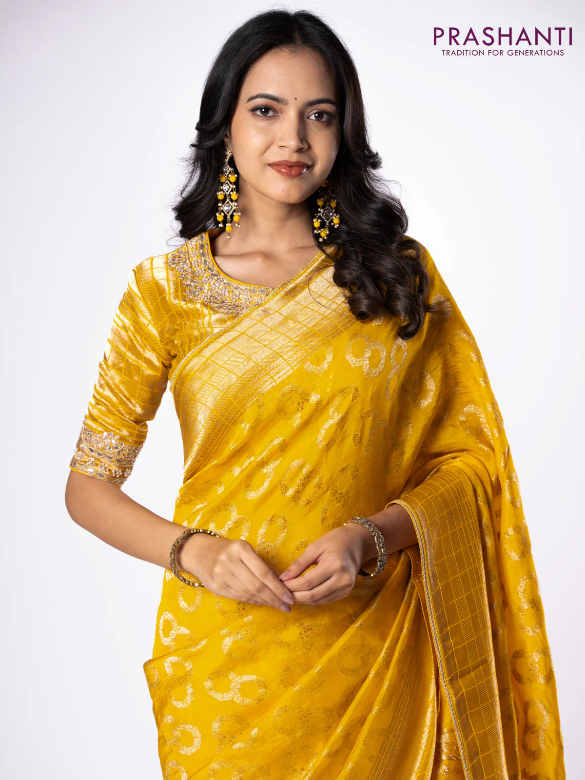 Banarasi munga silk saree yellow with allover silver & gold zari weaves and zari woven lace border - Image 4