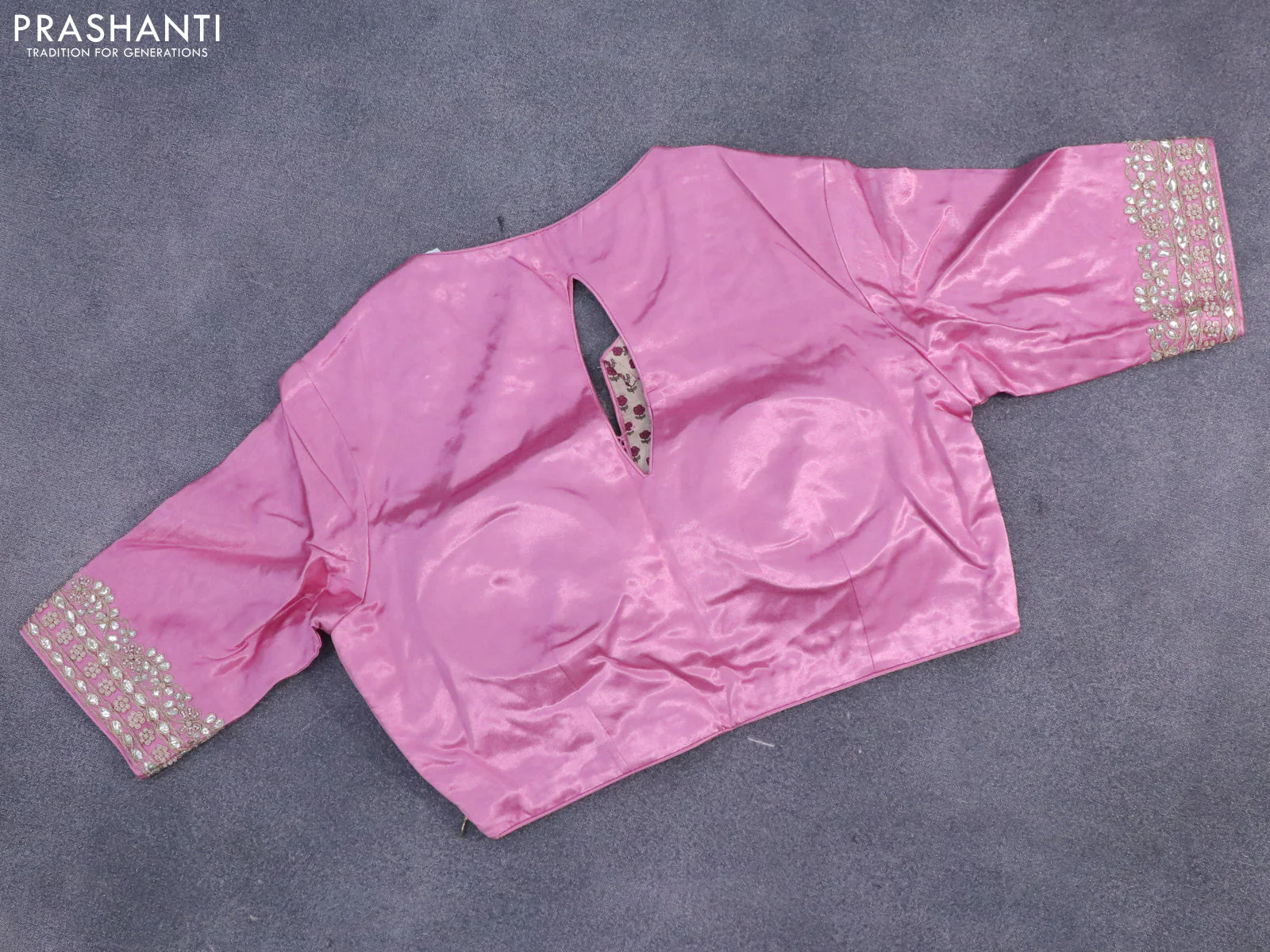 Banarasi munga tussar saree light pink with allover zari woven geometric weaves and lace work border & embroidered readymade blouse - Image 5