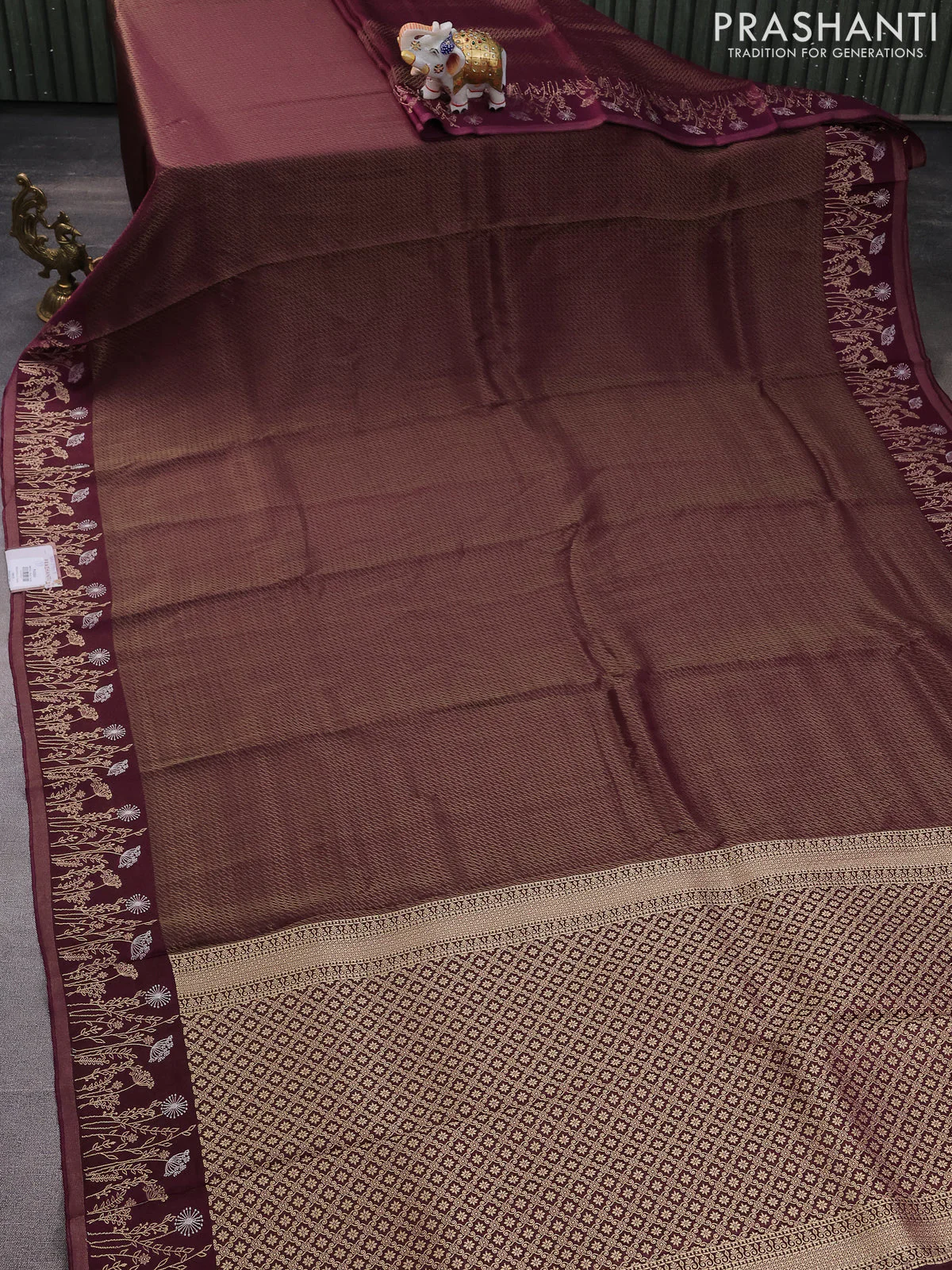 Banarasi mushru silk saree wine shade with allover zari weaves and zari woven border - Image 2