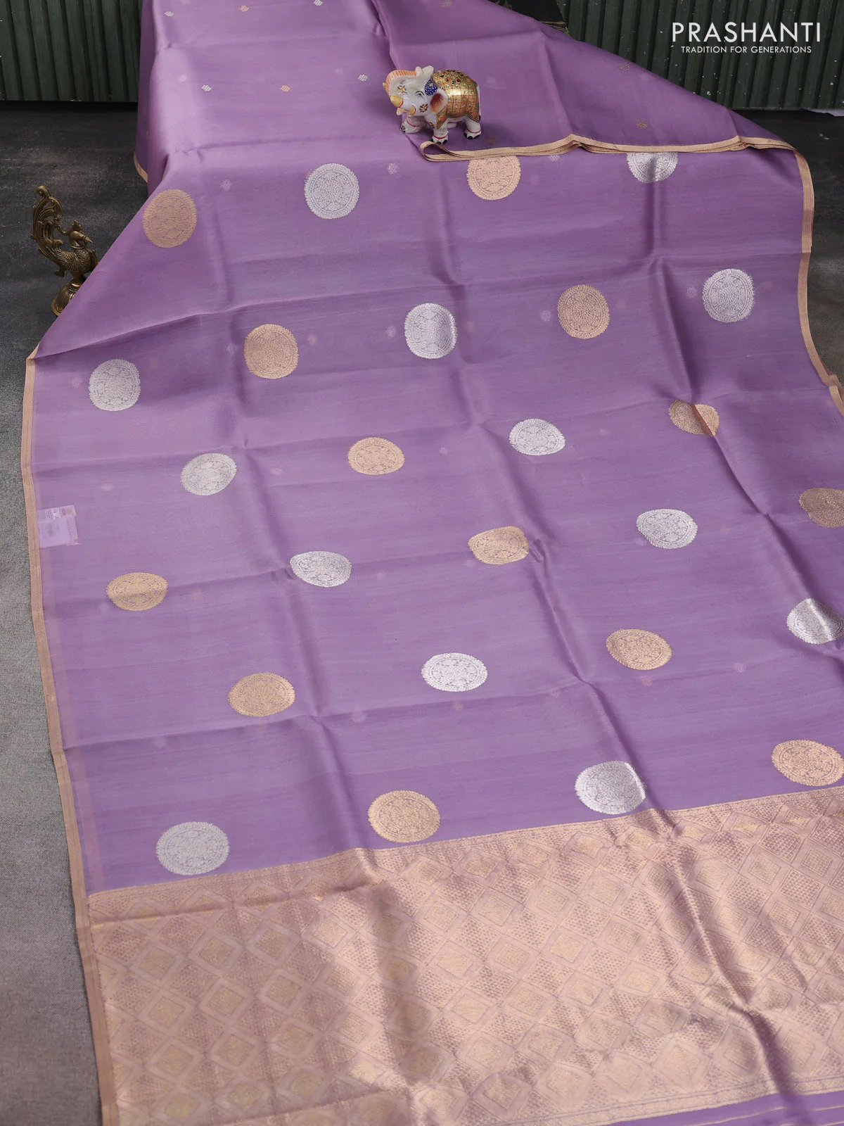 Banarasi organza silk saree lavender with rudraksha silver & gold zari woven buttas and zari woven border - Image 2