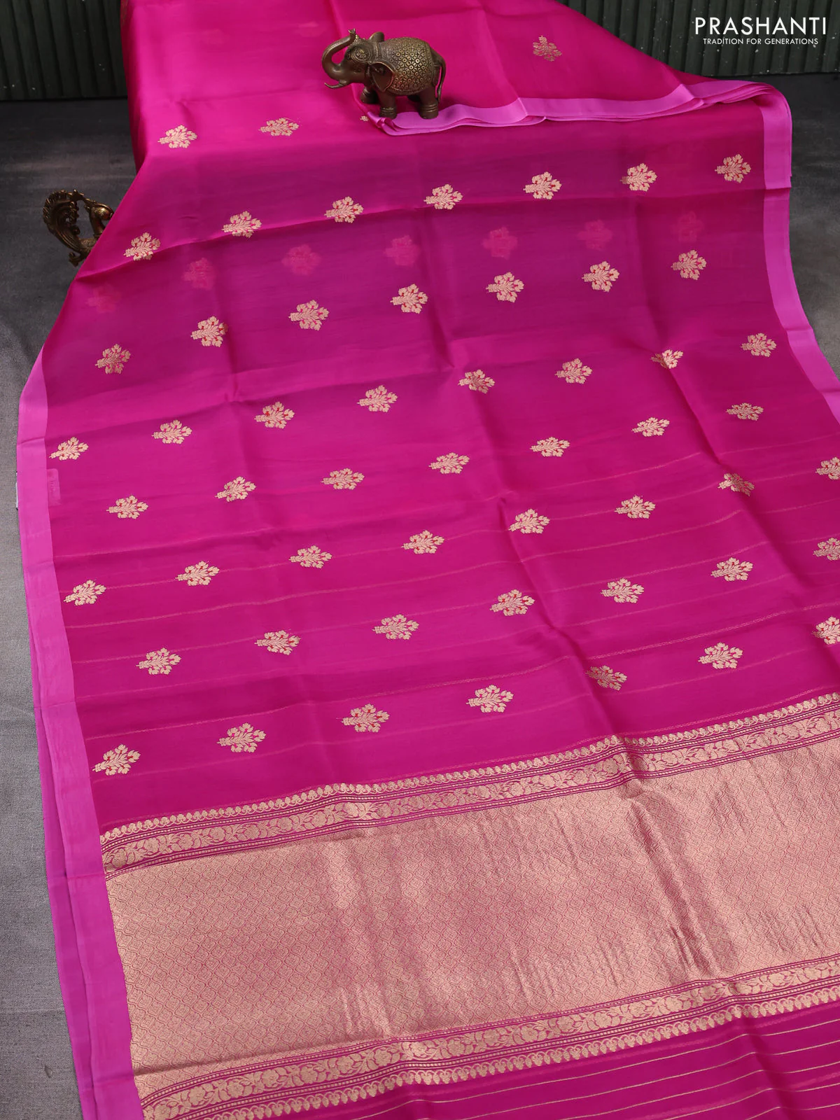 Banarasi organza silk saree magenta pink with allover zari woven buttas and zari woven simple border - Image 2