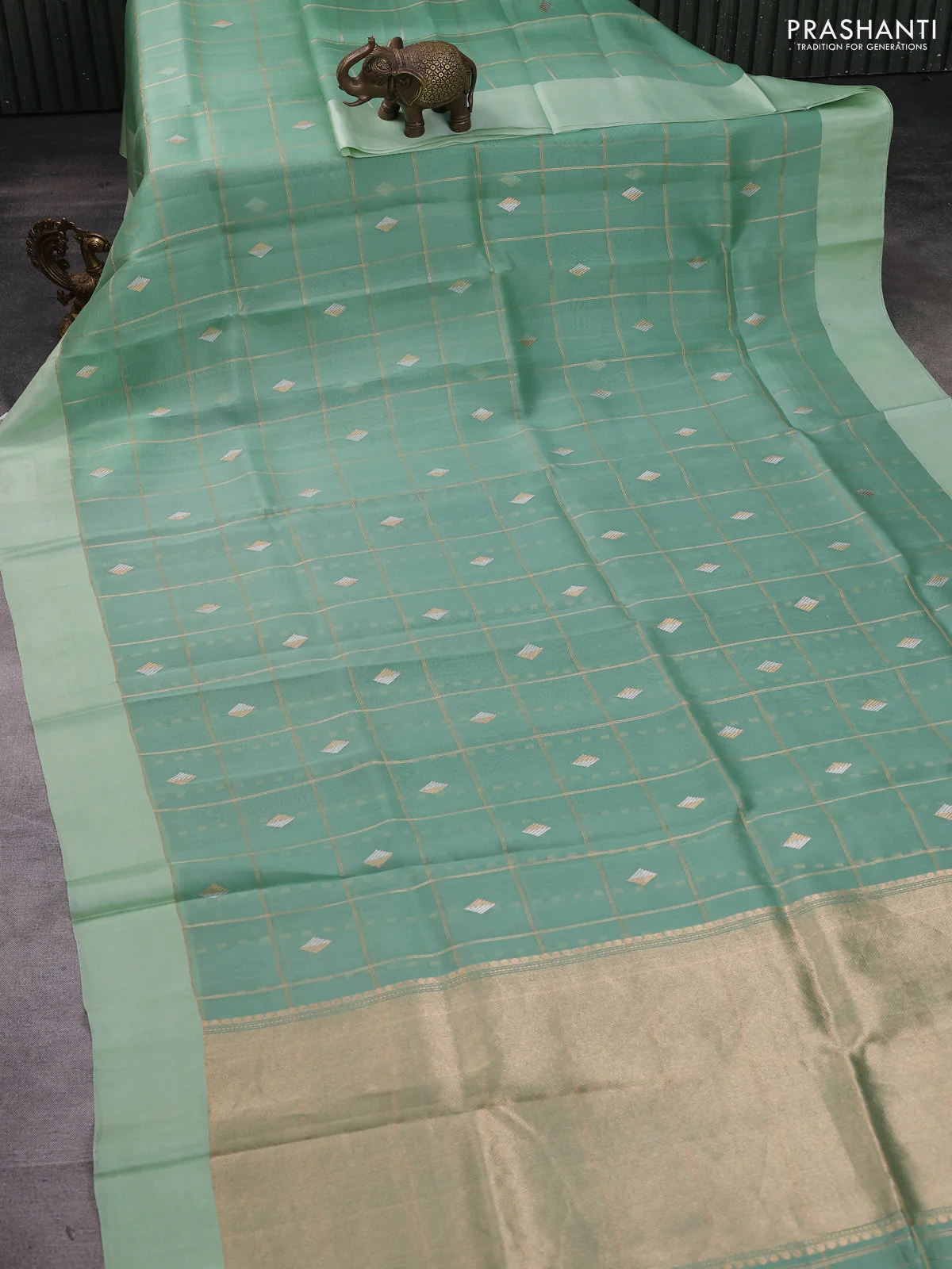 Banarasi organza silk saree pastel green with allover zari checks & buttas and simple border - Image 2