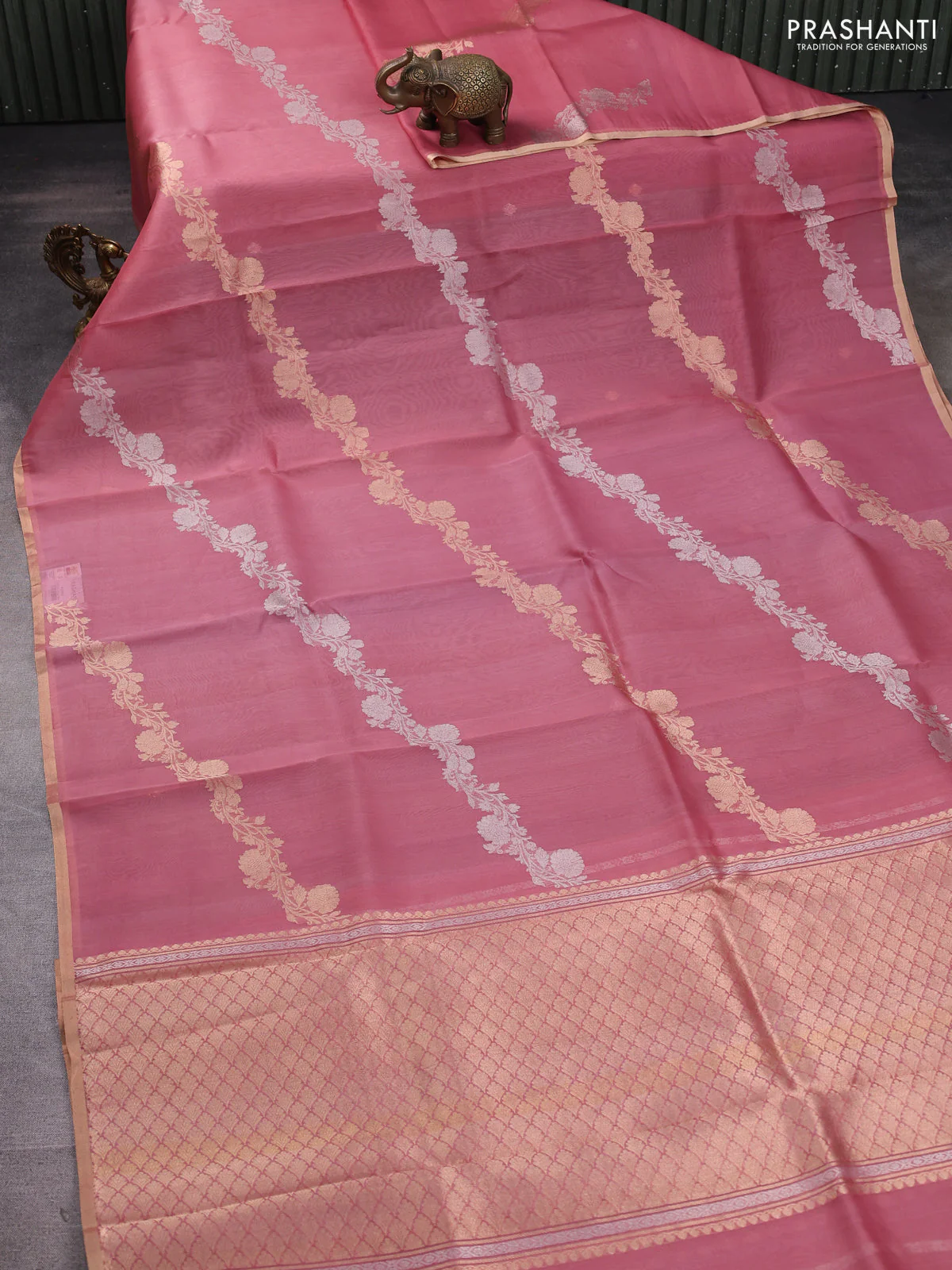 Banarasi organza silk saree peach pink with allover silver & zari weaves and zari woven border - Image 2