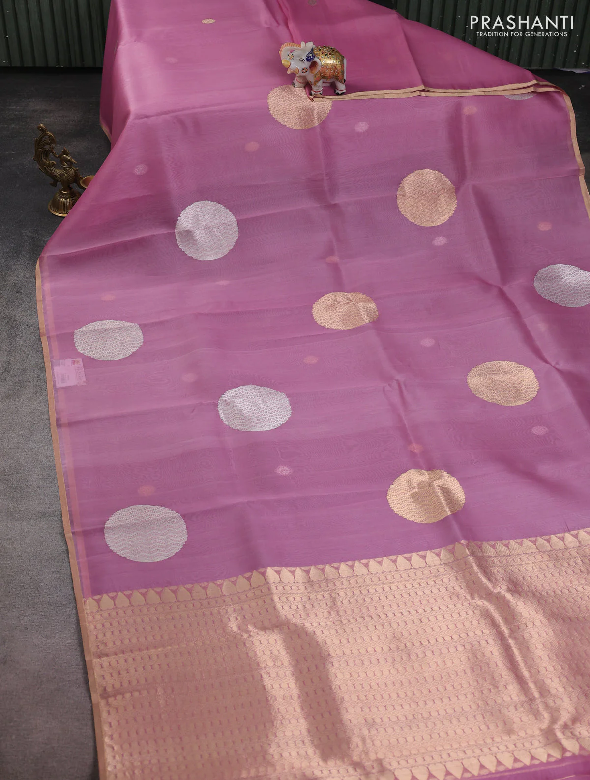 Banarasi organza silk saree peach pink with rudraksha silver & gold zari woven buttas and zari woven border - Image 2