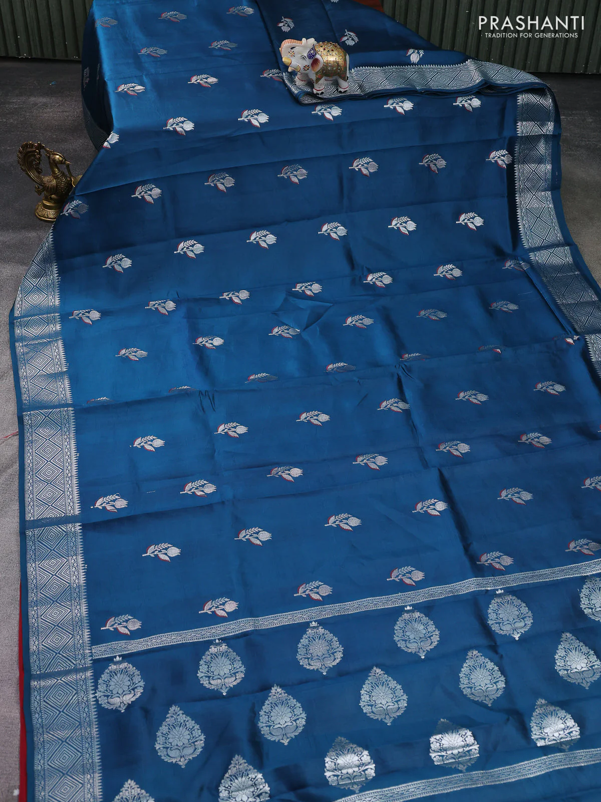Banarasi poona silk saree cs blue and red with silver zari woven floral buttas and silver zari woven border - Image 2