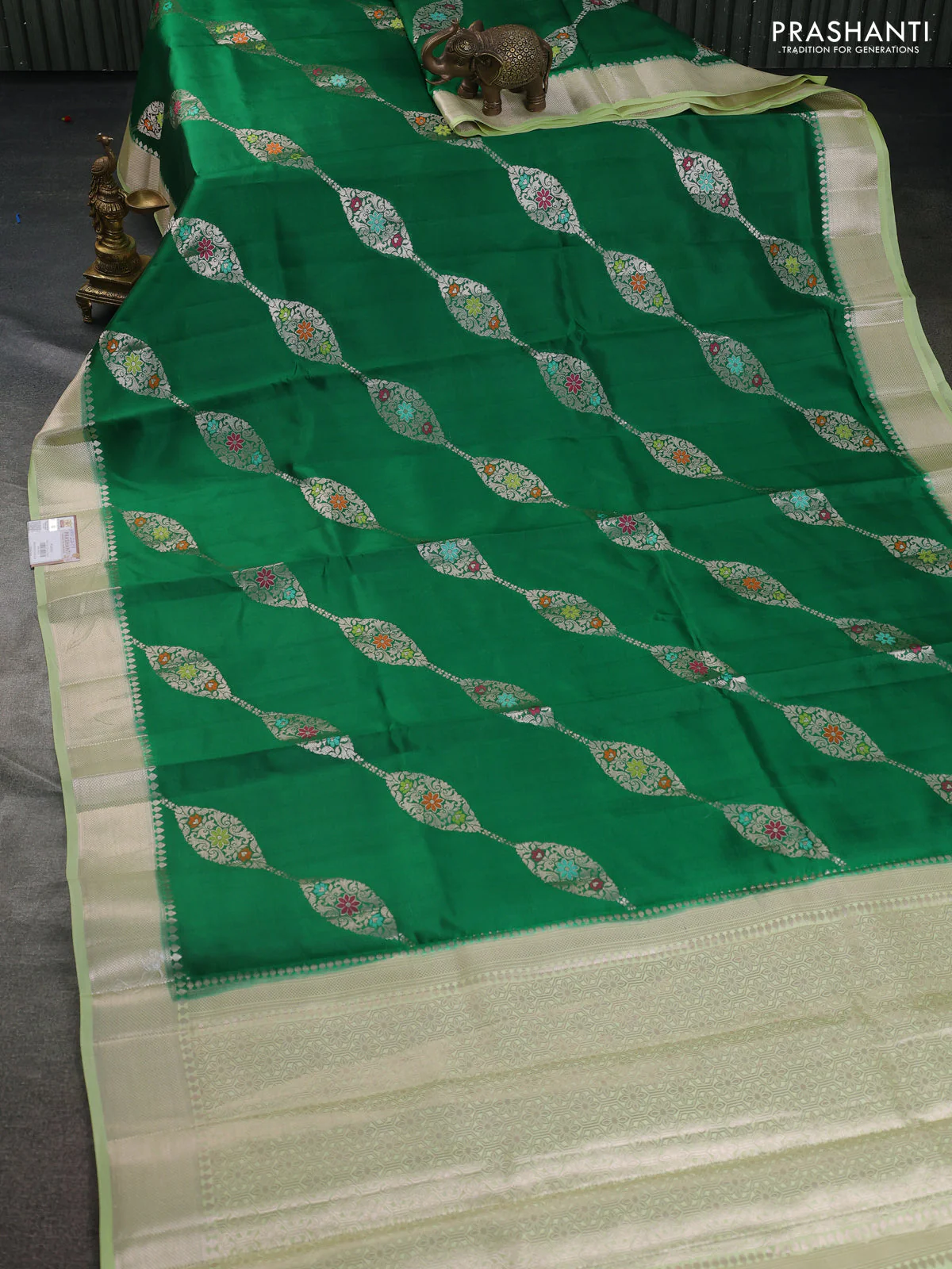 Banarasi poona silk saree green and pista green with allover zari weaves and zari woven border - Image 2