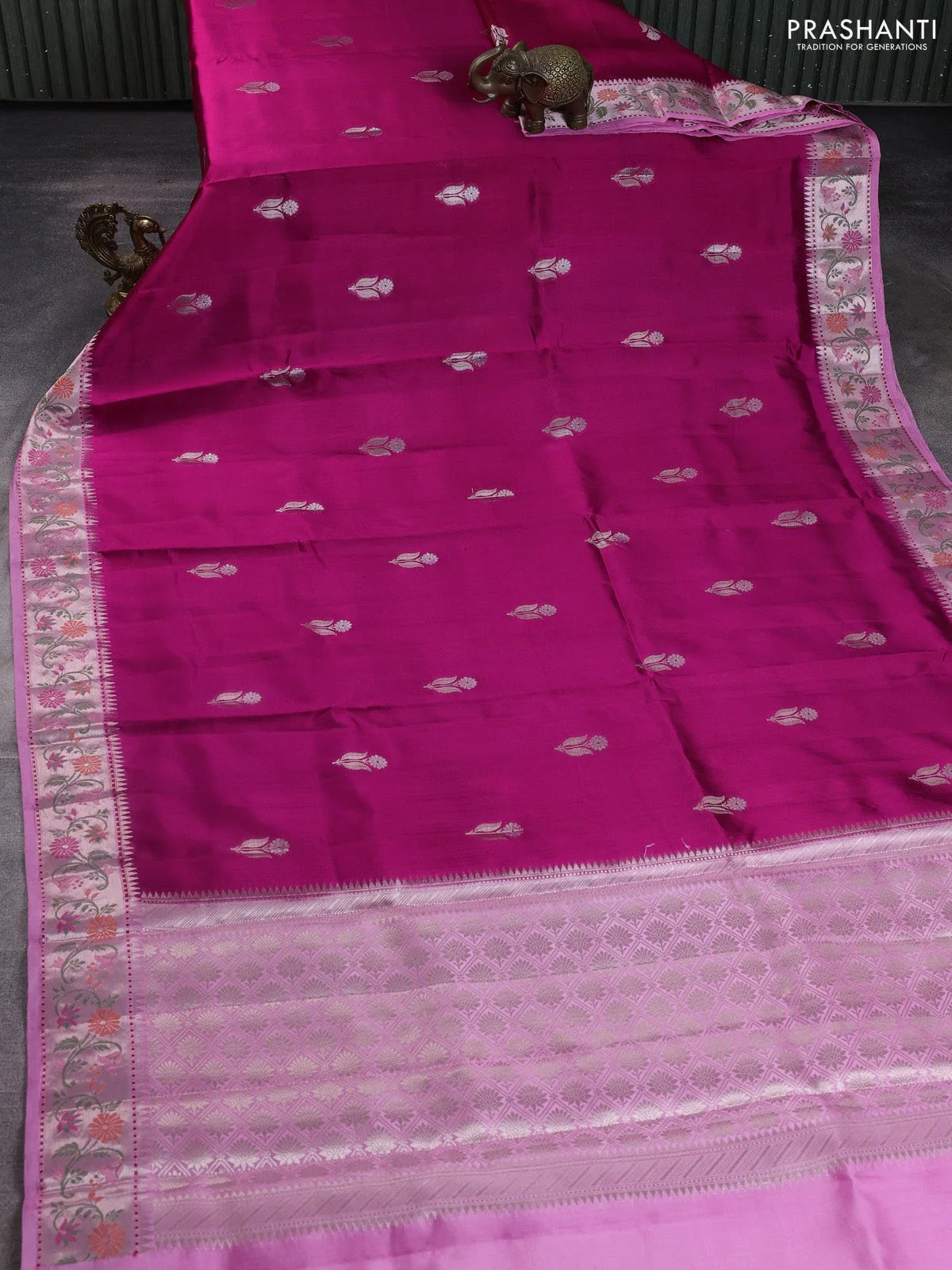 Banarasi poona silk saree magenta pink and light pink with zari woven buttas and thread & zari woven border - Image 2