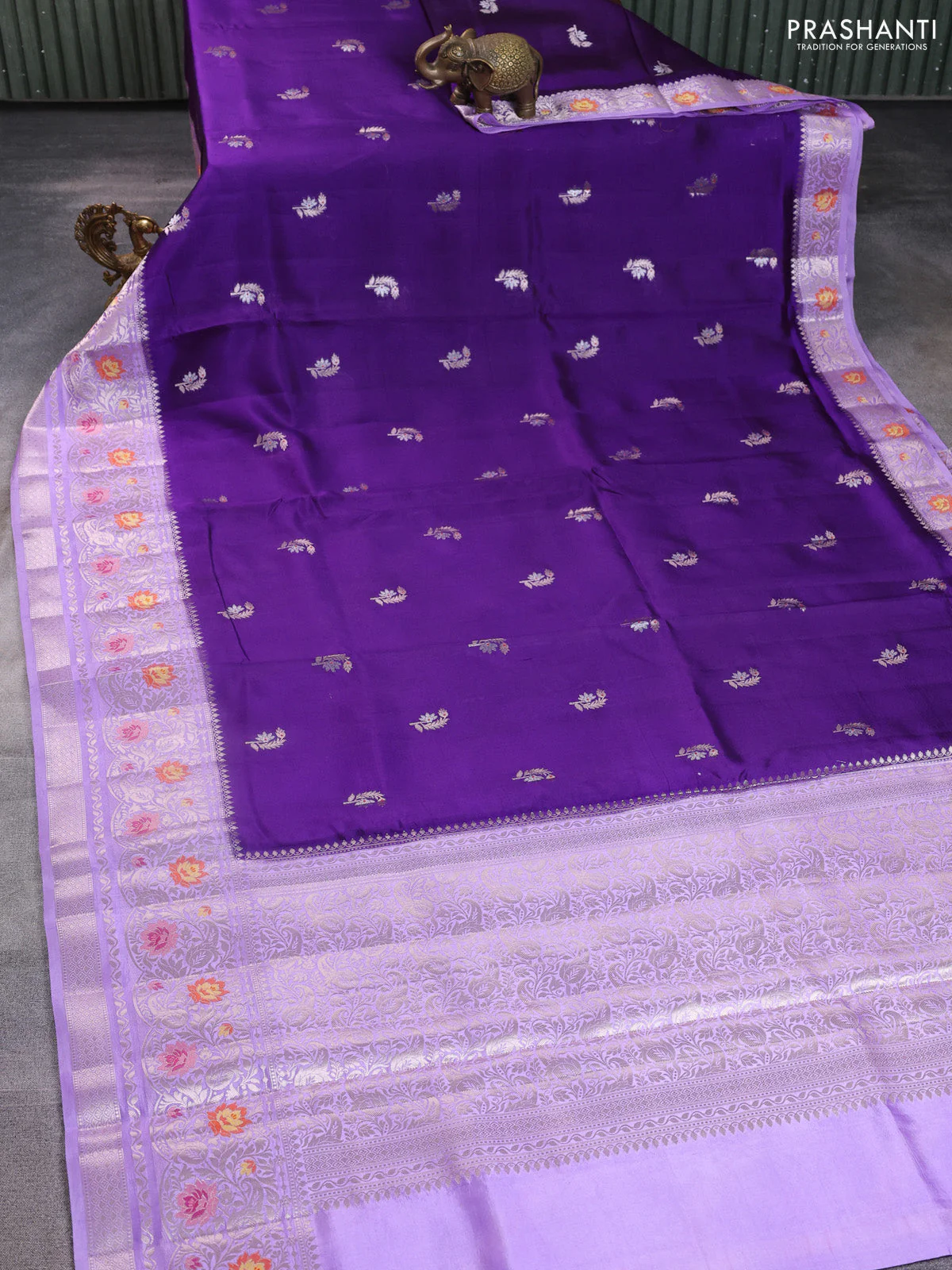 Banarasi poona silk saree violet and lavender with floral zari woven buttas and long floral zari woven border - Image 2
