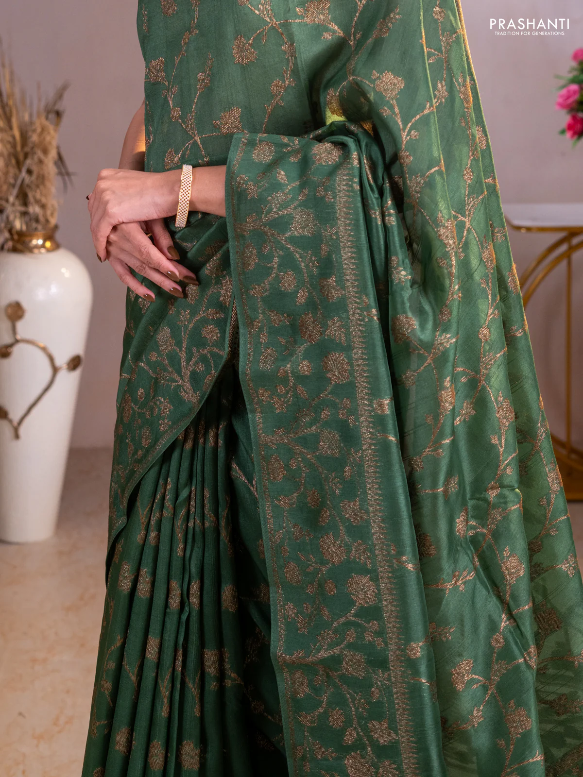 Banarasi raw silk saree green with allover thread & zari weaves and long woven border - Image 4