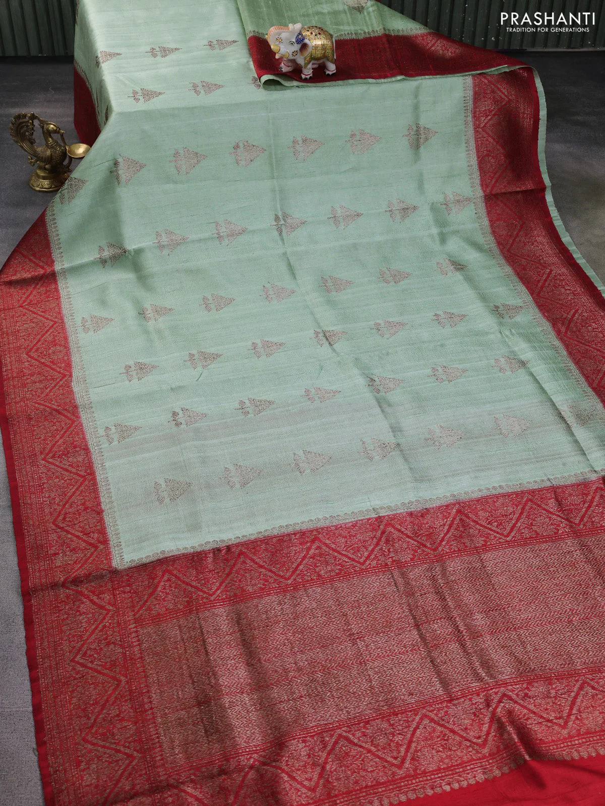 Banarasi raw silk saree pastel green and red with thread & zari woven buttas and woven border - Image 2