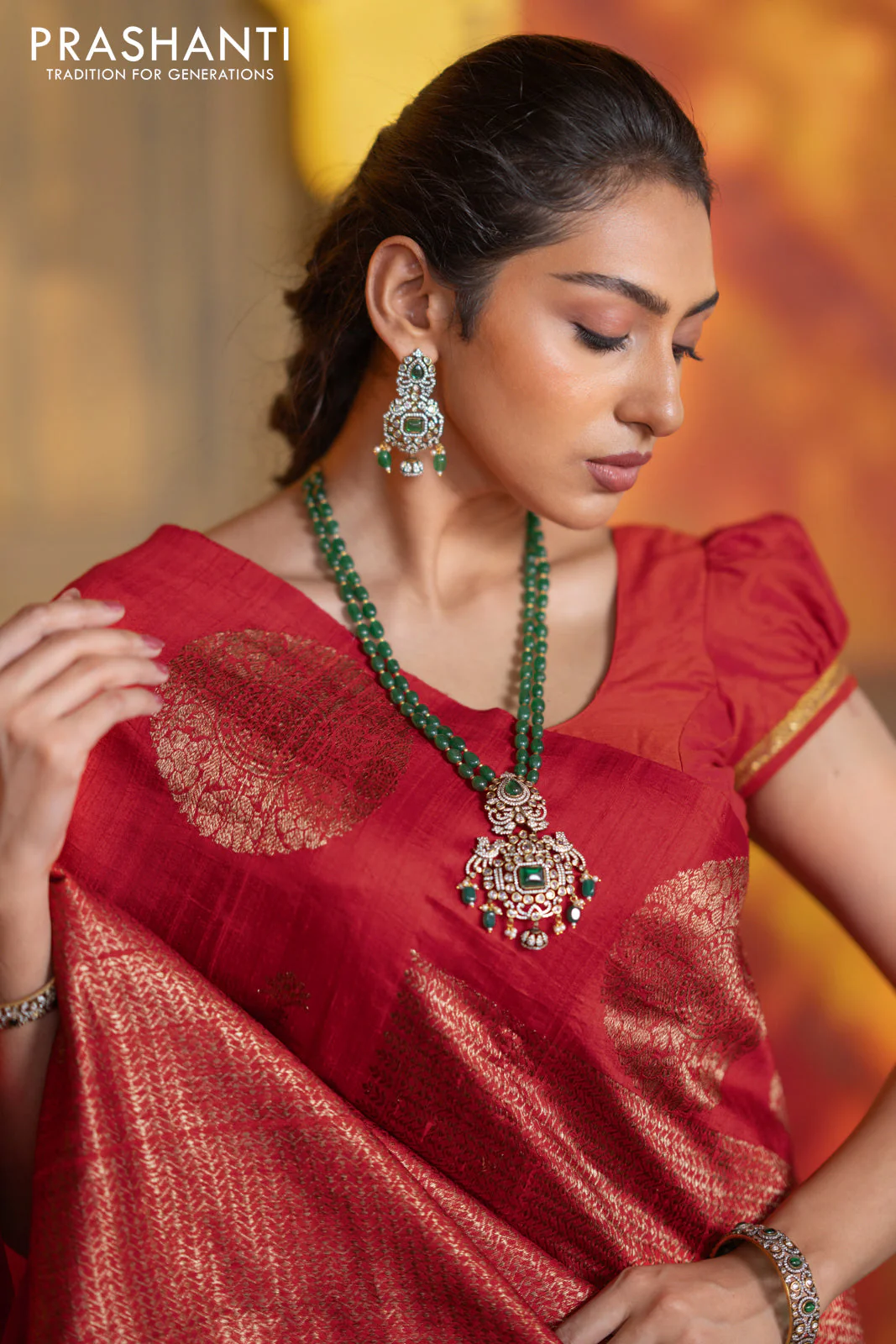 Banarasi raw silk saree red with woven buttas and butta border - Image 6