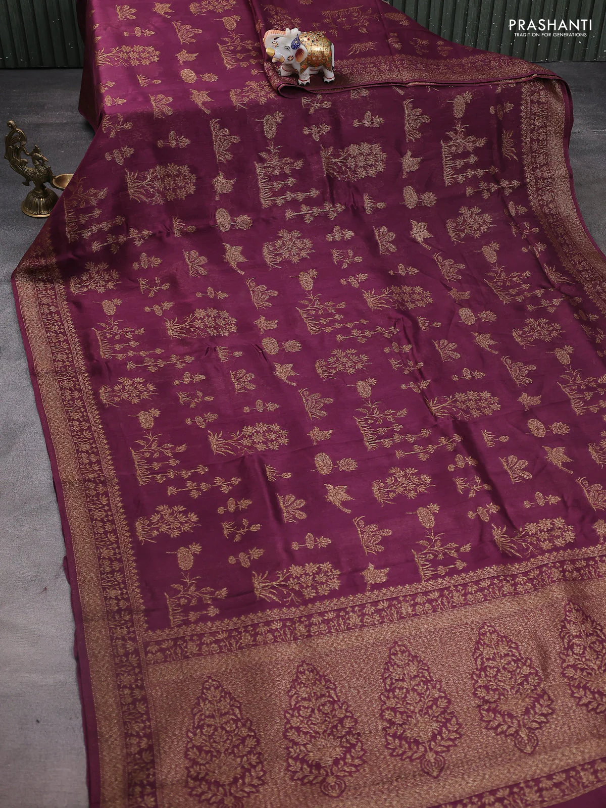 Banarasi raw silk saree wine shade with allover thread & zari weaves and woven border - Image 2
