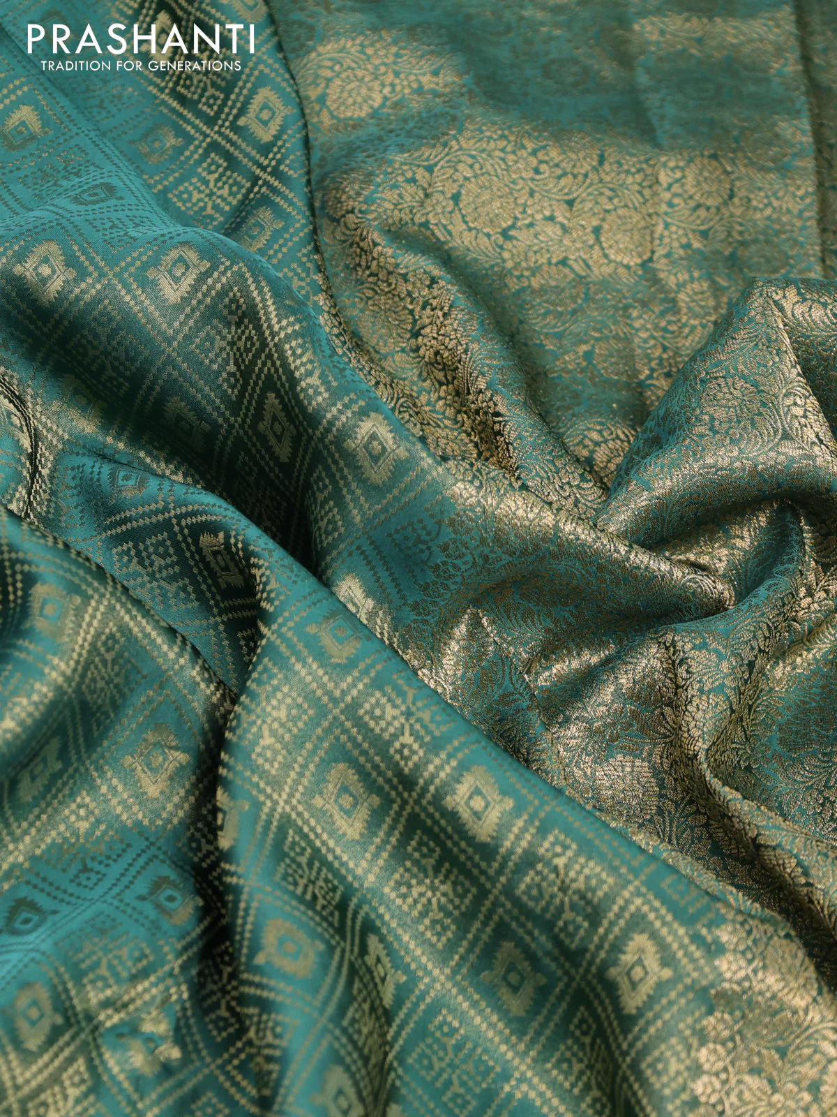 Banarasi semi crepe saree green with allover zari woven brocade weaves and lace work border - Image 3