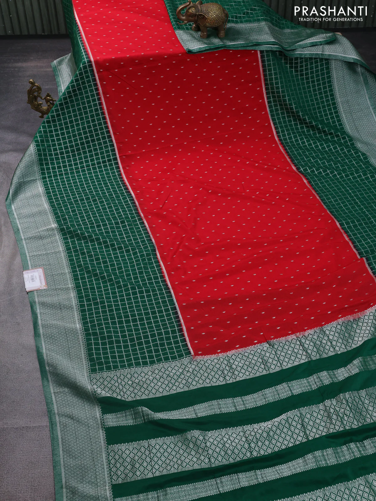 Banarasi semi crepe saree red and green with zari woven buttas and long zari checked pattern border - Image 2