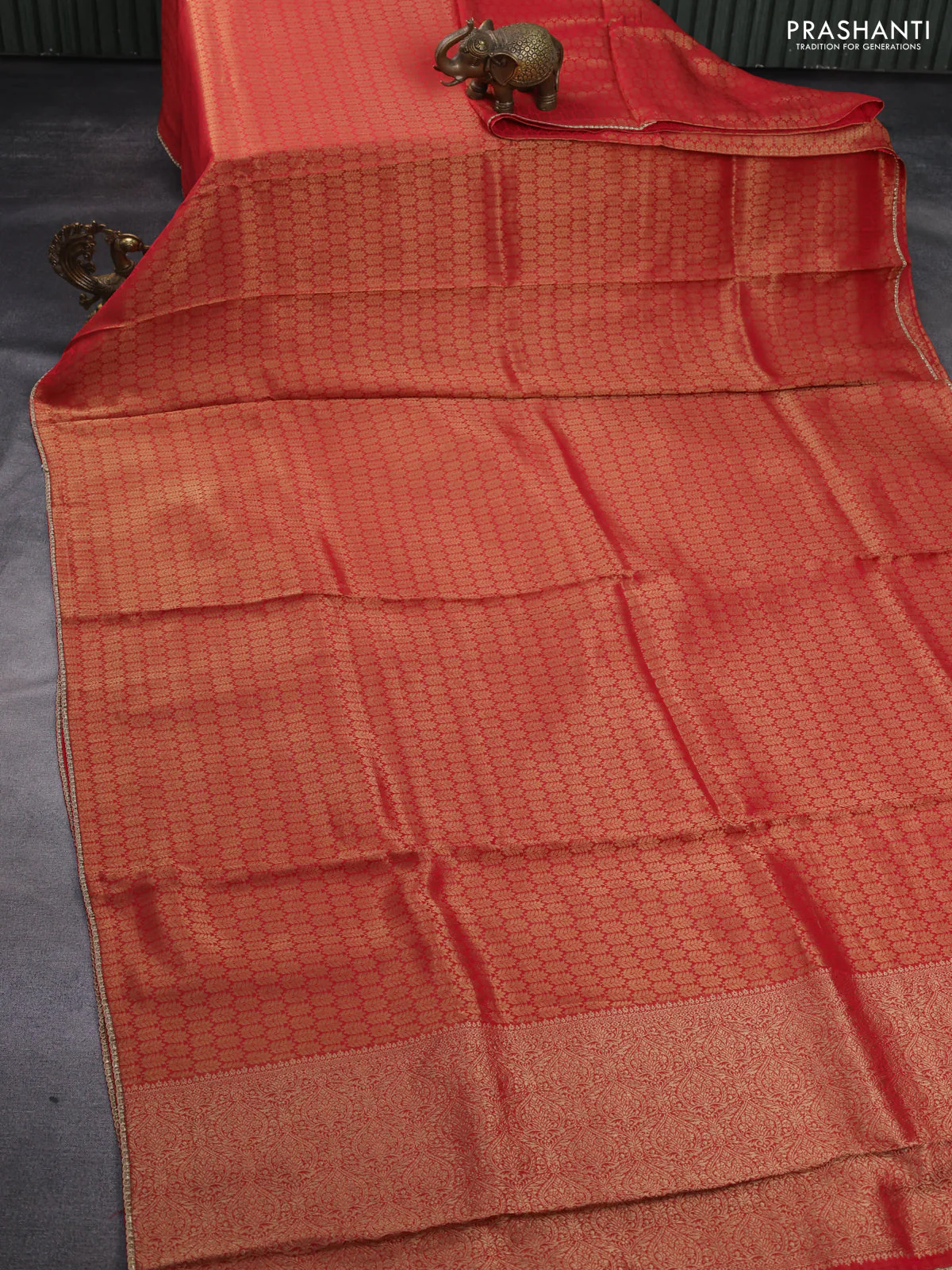 Banarasi semi crepe saree red with allover zari woven brocade weaves and lace work border - Image 2