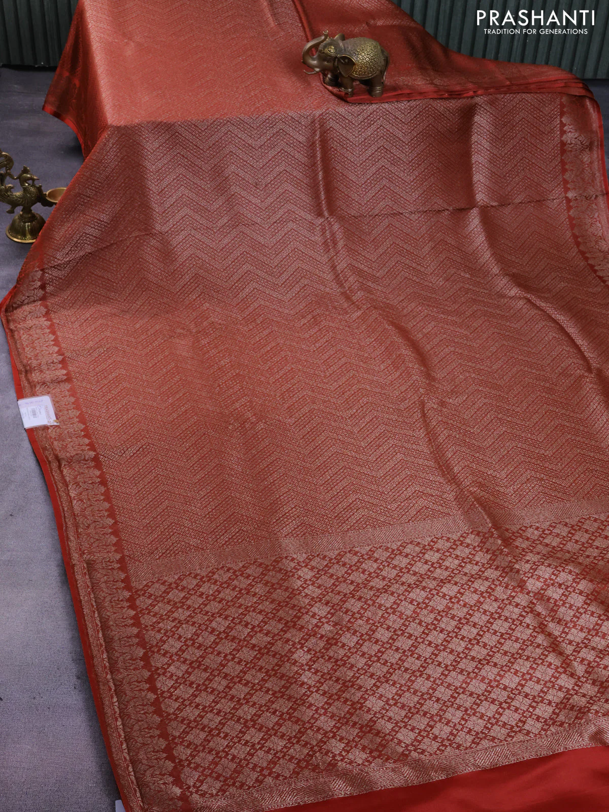 Banarasi semi crepe saree rust shade with allover thread & zari woven brocade weaves and woven border - Image 2