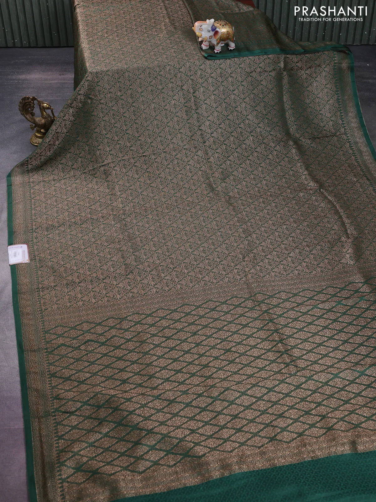 Banarasi semi crepe saree teal green with allover thread & zari woven brocade weaves and woven border - Image 2