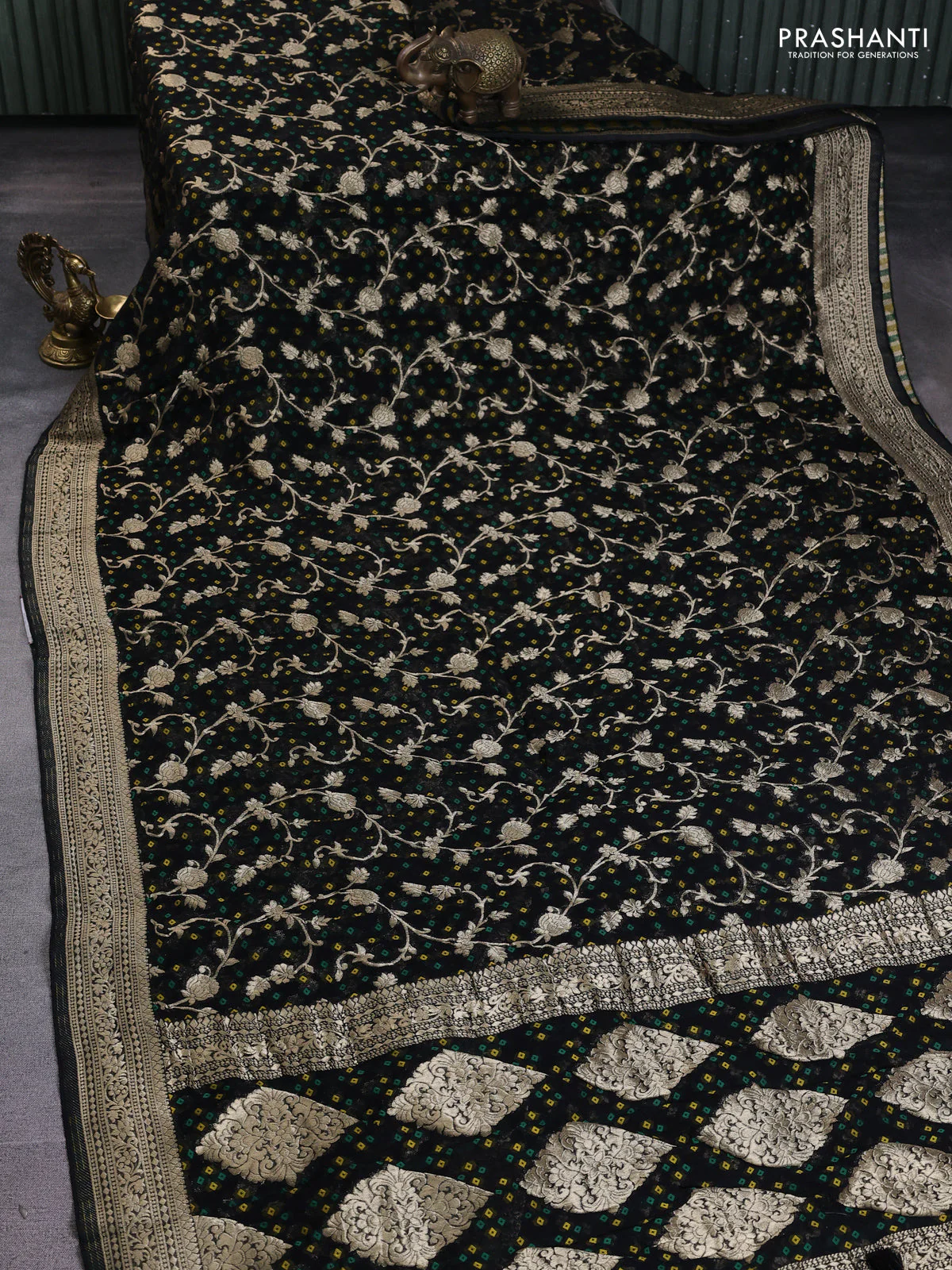 Banarasi semi georgette saree black with allover zari weaves & bandhani thread buttas and zari woven border - Image 2