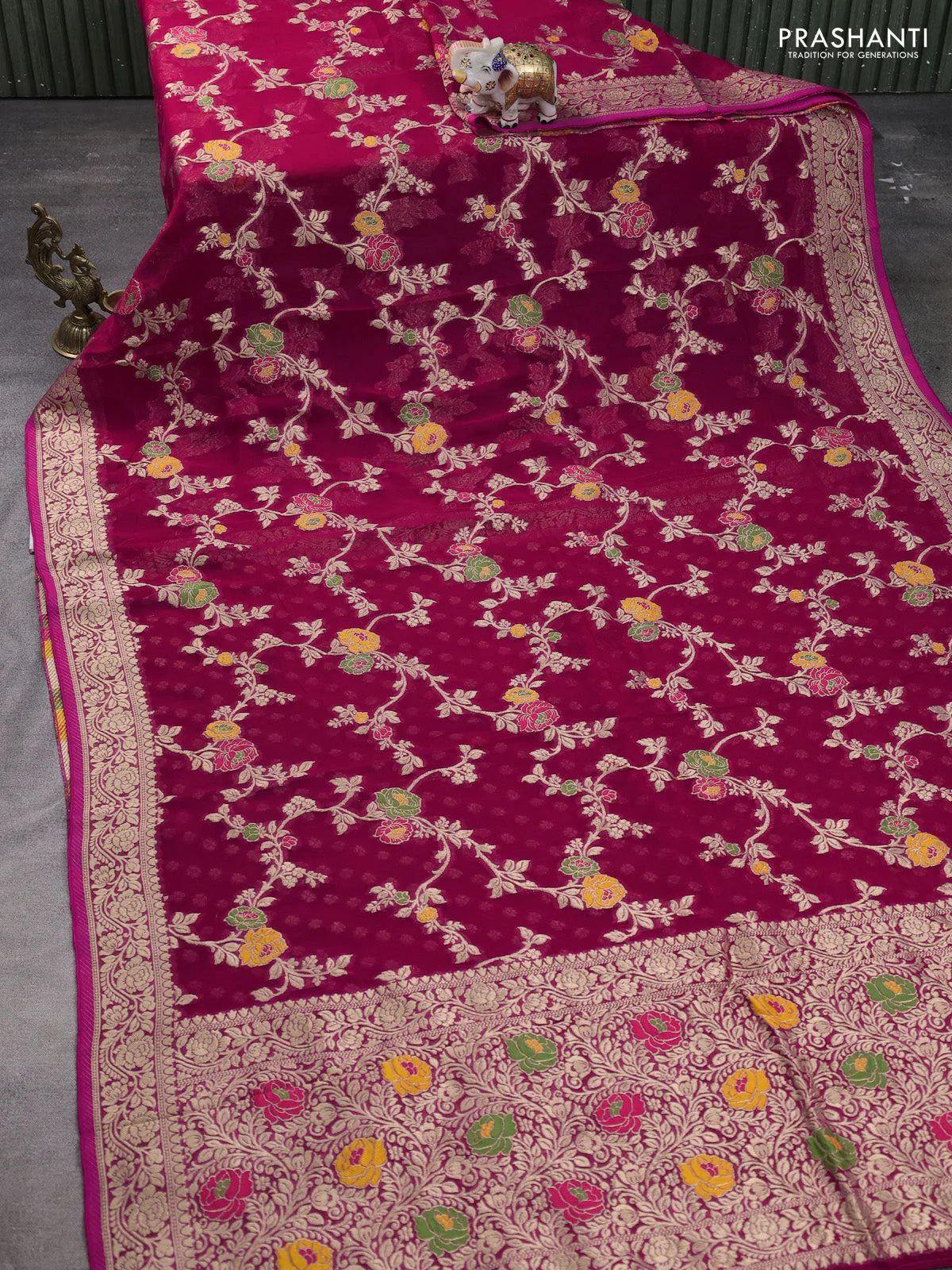 Banarasi semi georgette saree pink with allover thread & zari woven weaves and zari woven border - Image 2
