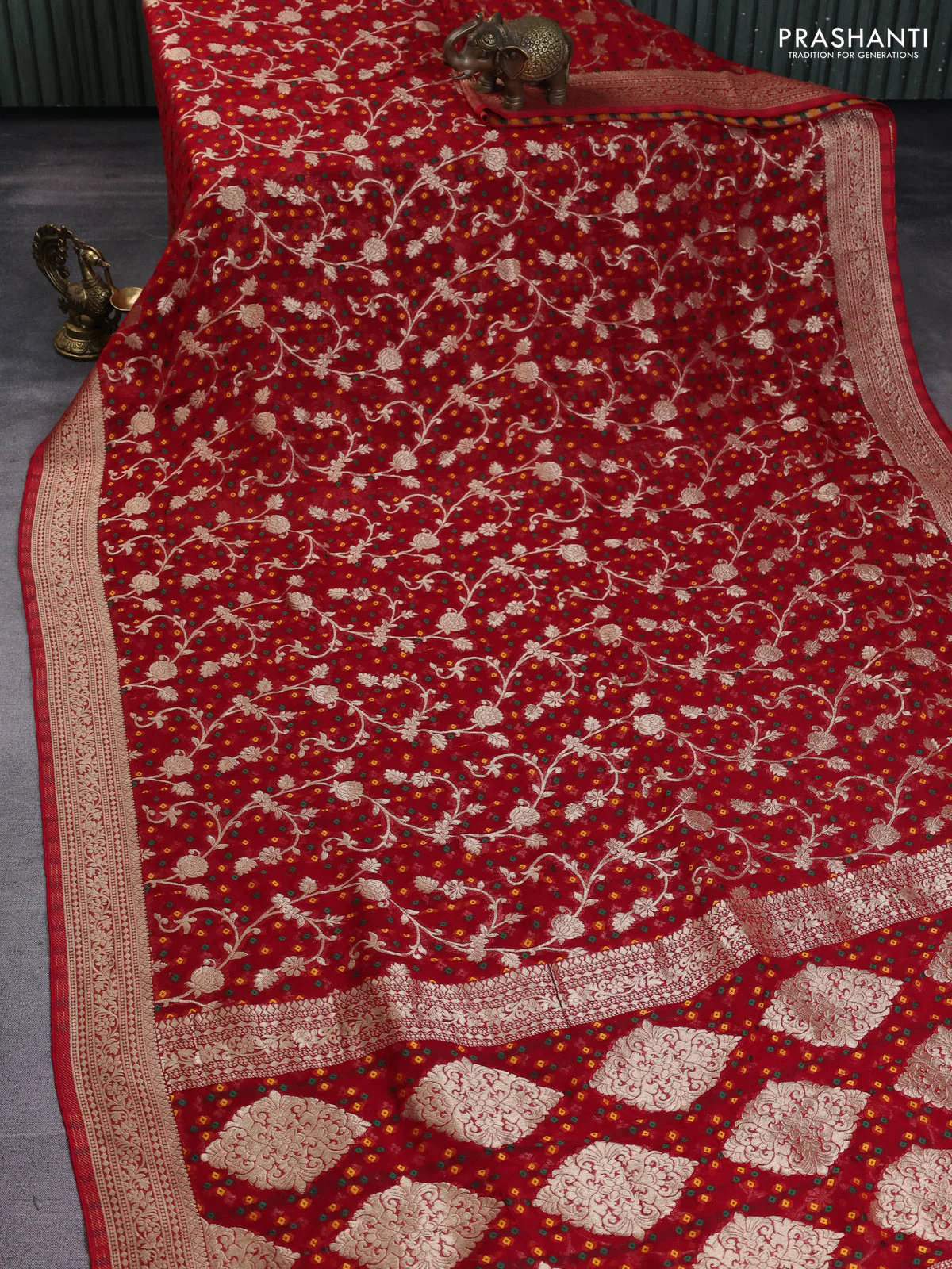 Banarasi semi georgette saree red with allover zari weaves & bandhani thread buttas and zari woven border - Image 2