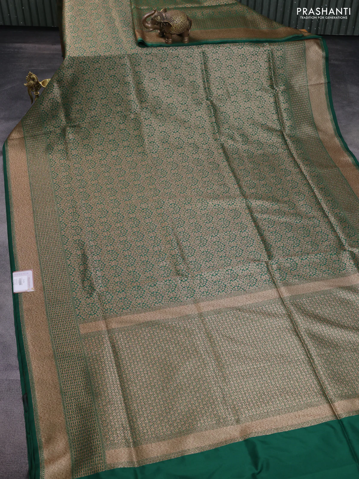 Banarasi semi katan saree green with allover thread & zari brocade weaves and woven border - Image 2