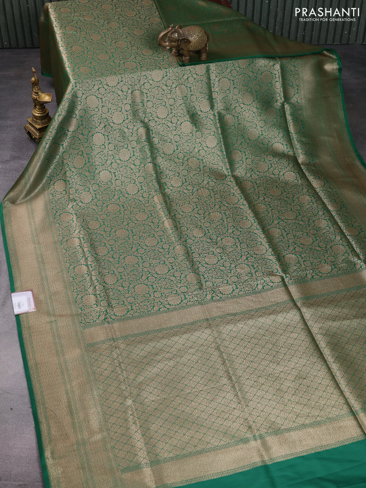 Banarasi semi katan saree green with allover thread & zari woven brocade weaves and woven border - Image 2