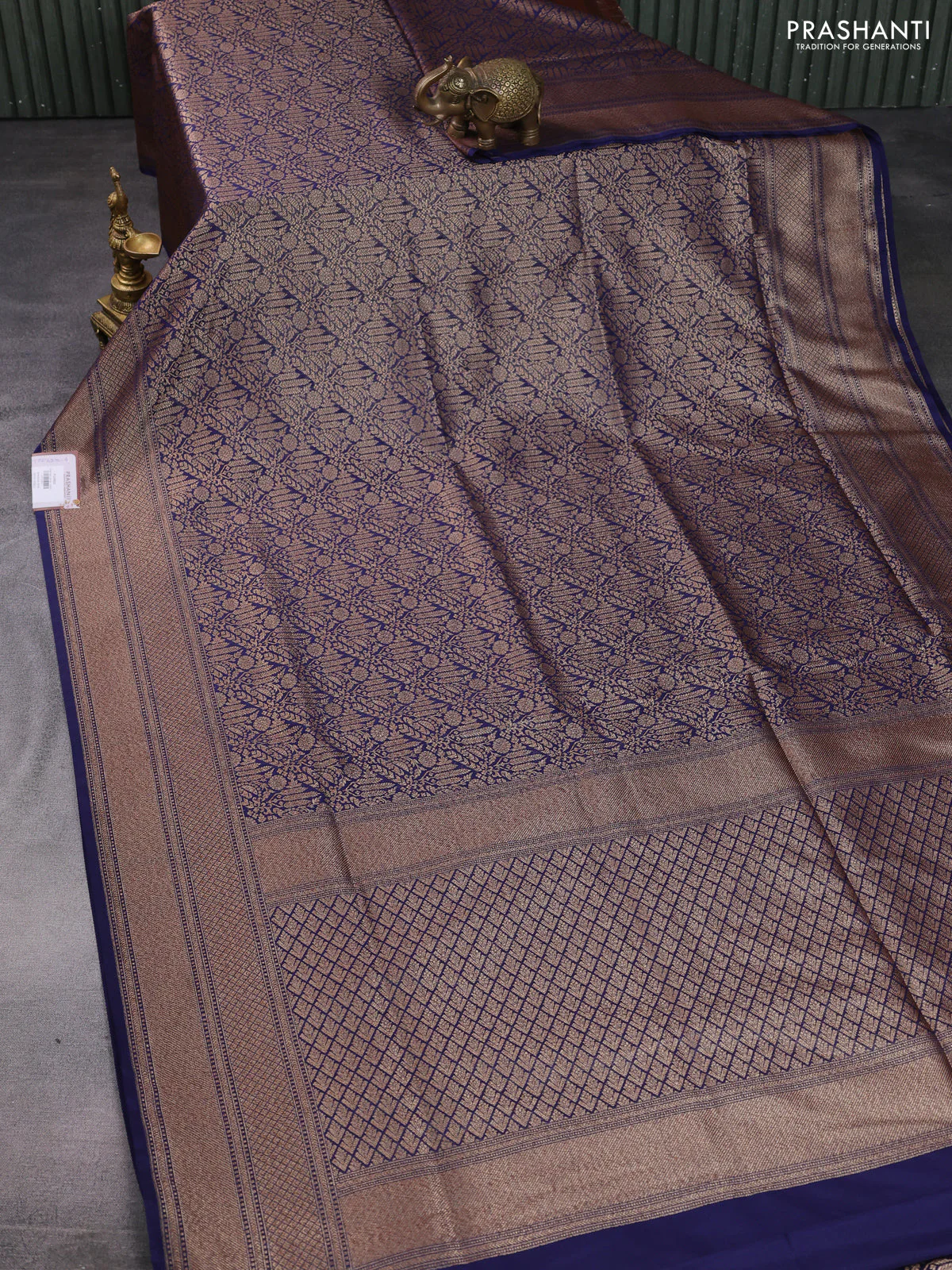 Banarasi semi katan saree navy blue with allover thread & zari woven brocade weaves and woven border - Image 2