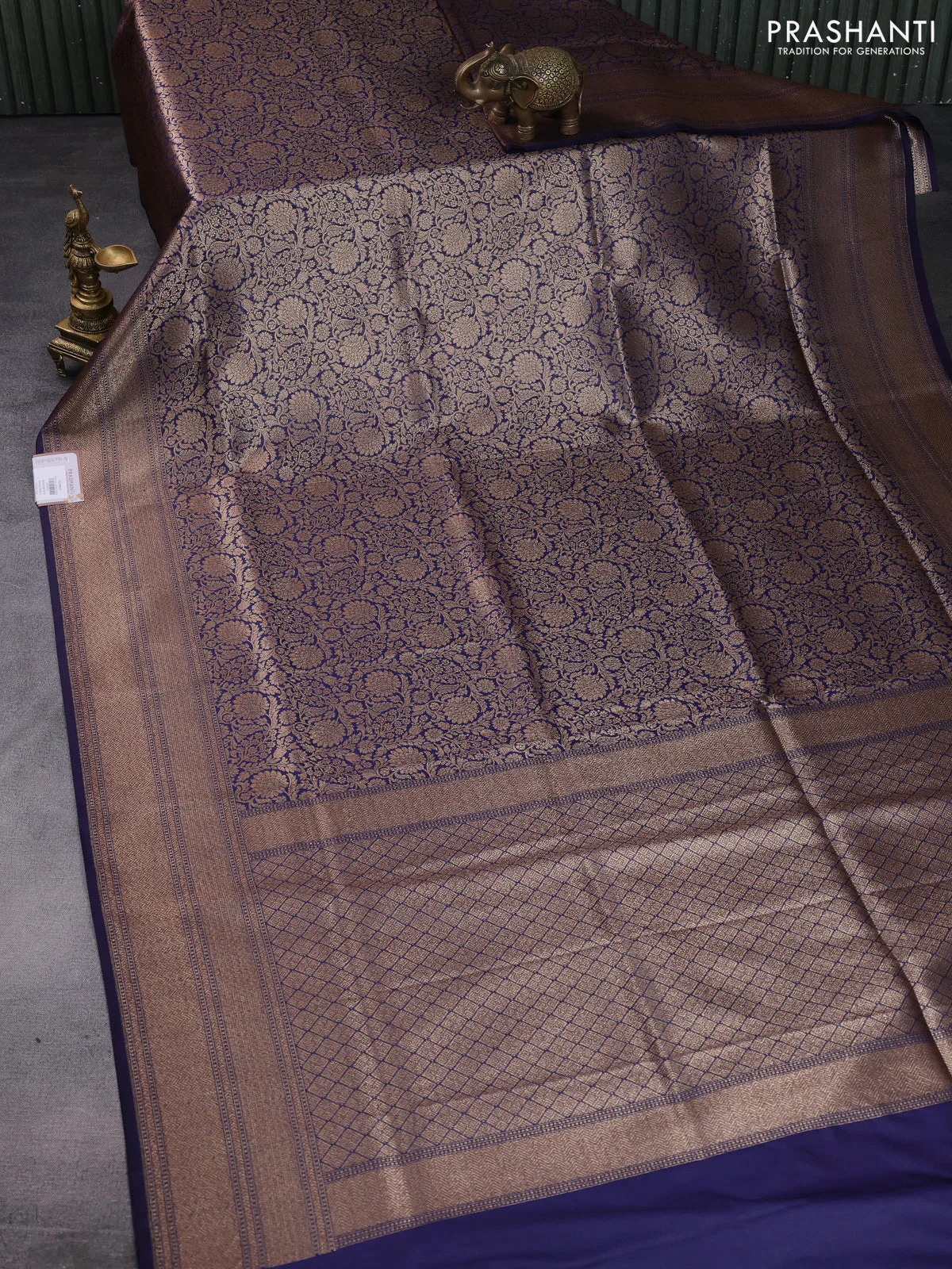 Banarasi semi katan saree navy blue with allover thread & zari woven brocade weaves and woven border - Image 2