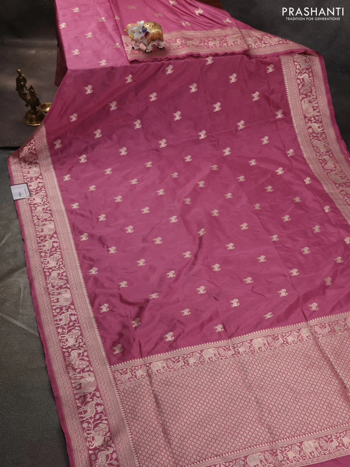 Banarasi semi katan saree pastel pink with lion zari woven buttas and rich zari woven butta border - Image 2