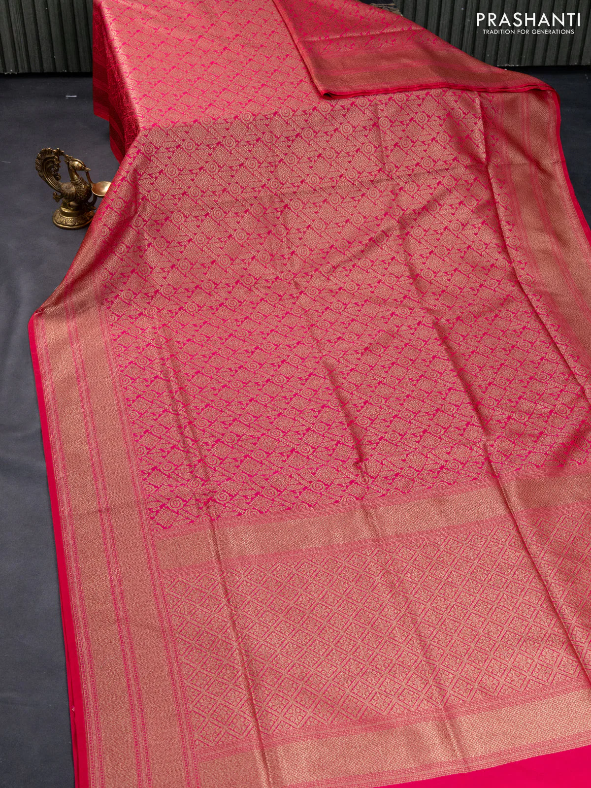 Banarasi semi katan saree pink with allover thread & zari woven brocade weaves and woven border - Image 2