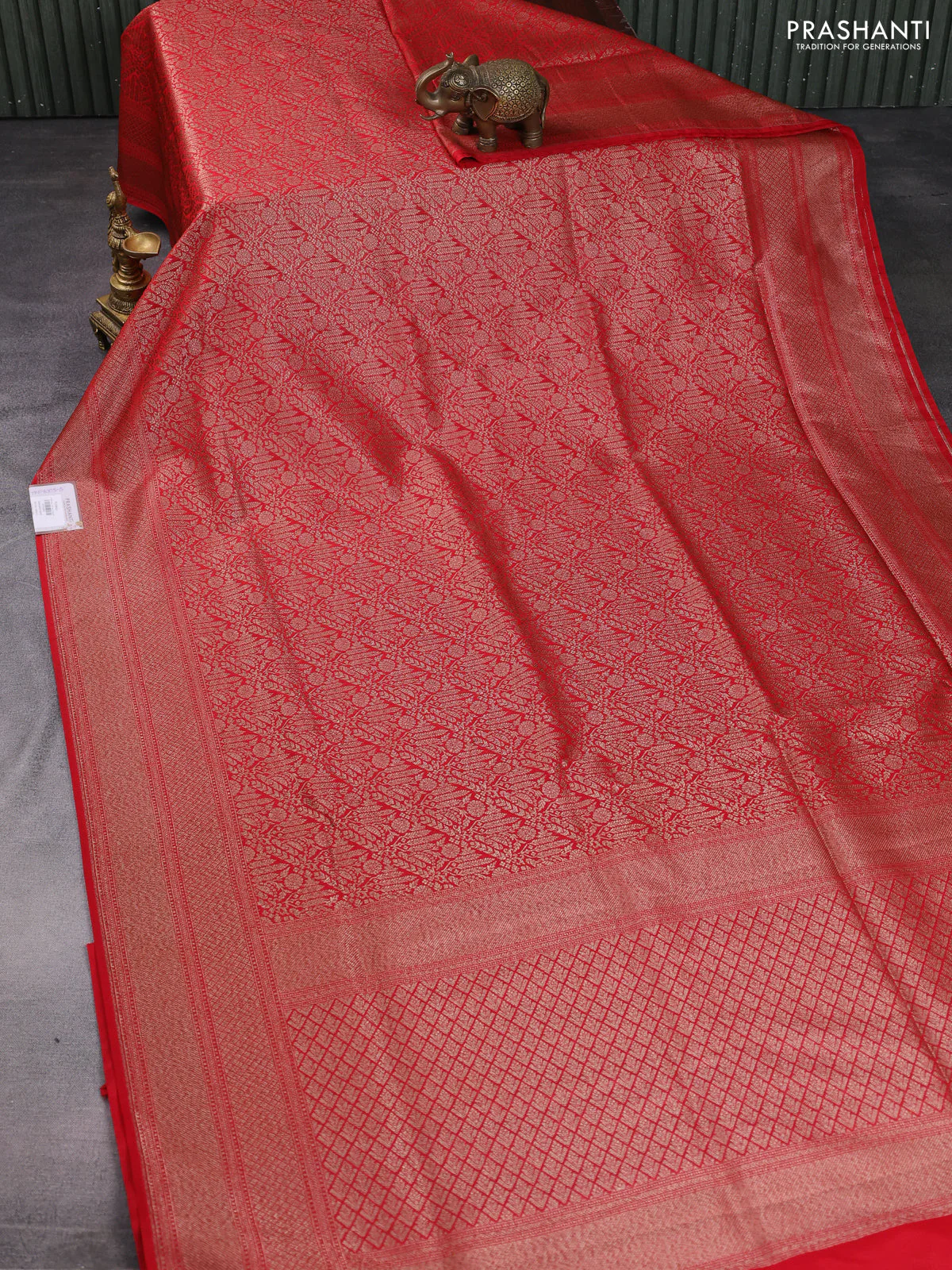 Banarasi semi katan saree red with allover thread & zari woven brocade weaves and woven border - Image 2