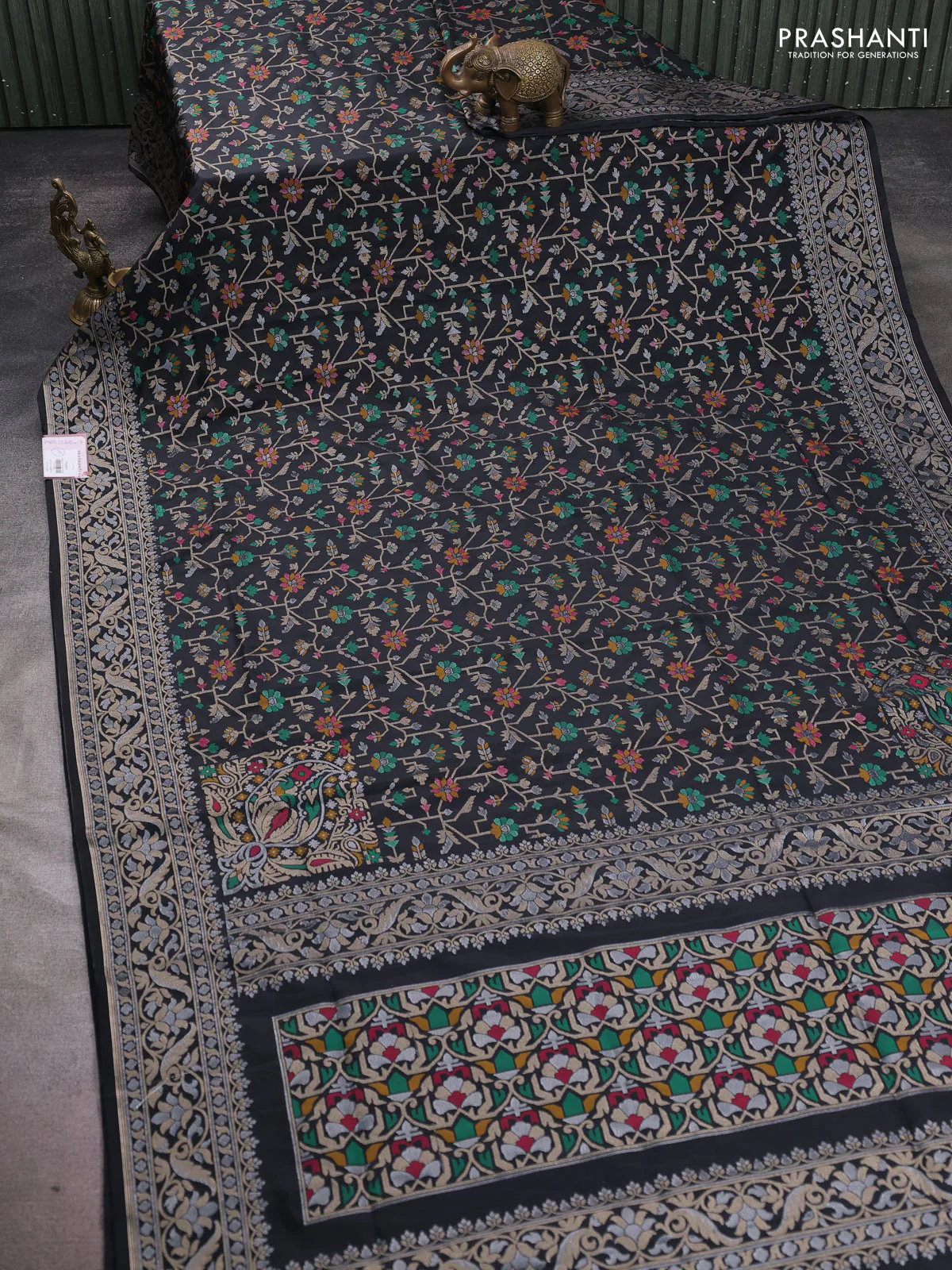 Banarasi semi katan silk saree black with allover jamdhani weaves and zari woven border - Image 2
