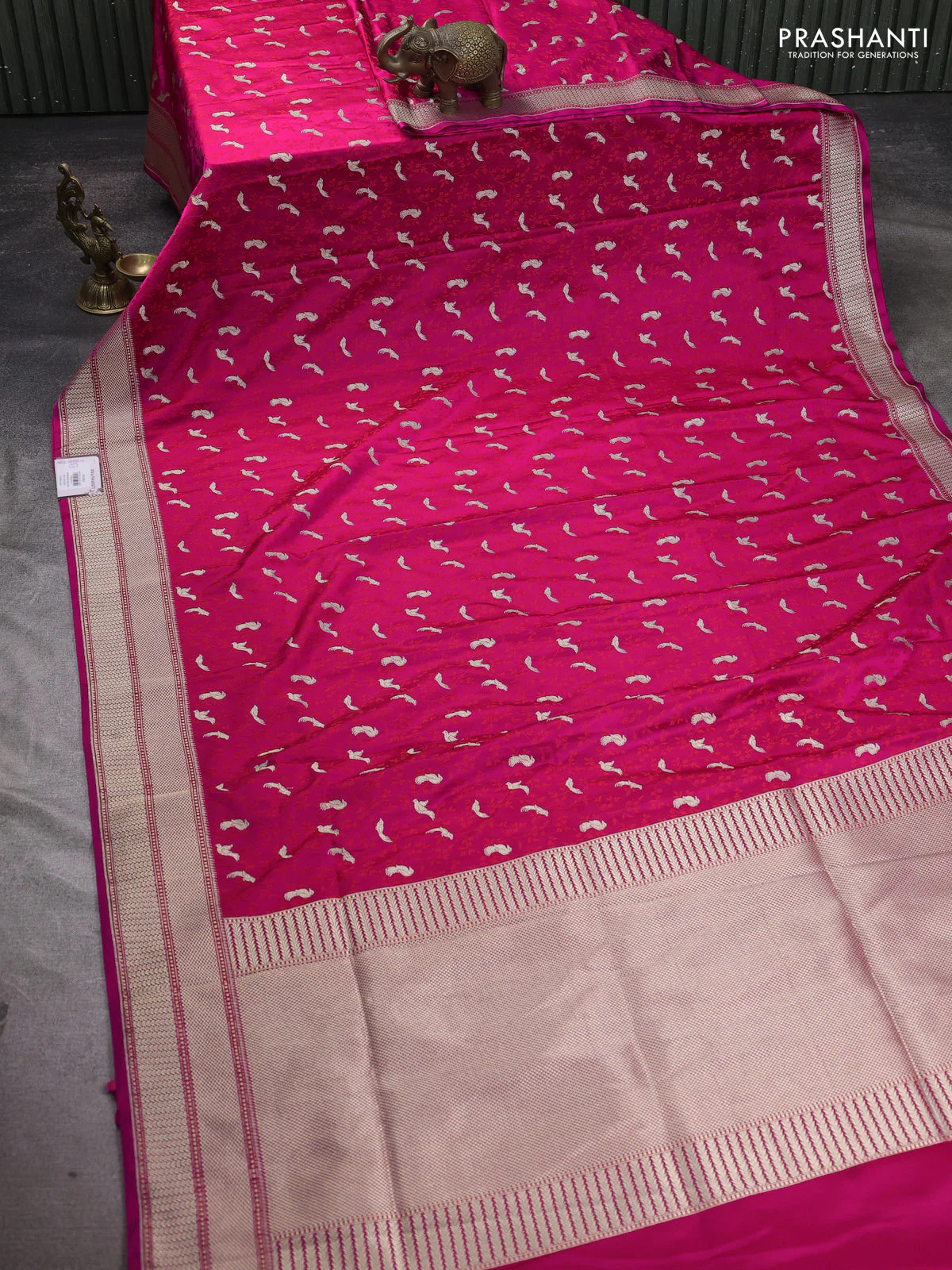 Banarasi semi katan silk saree dark pink with allover thread weaves & zari woven border and zari woven border - Image 2