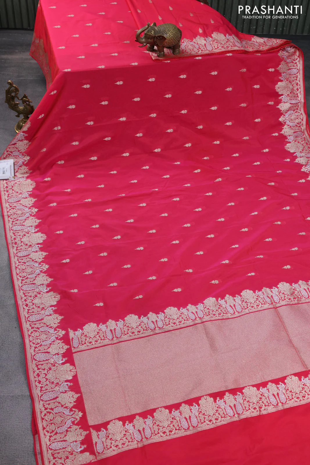 Banarasi semi katan silk saree dual shade of pink with zari woven buttas and zari woven border - Image 2