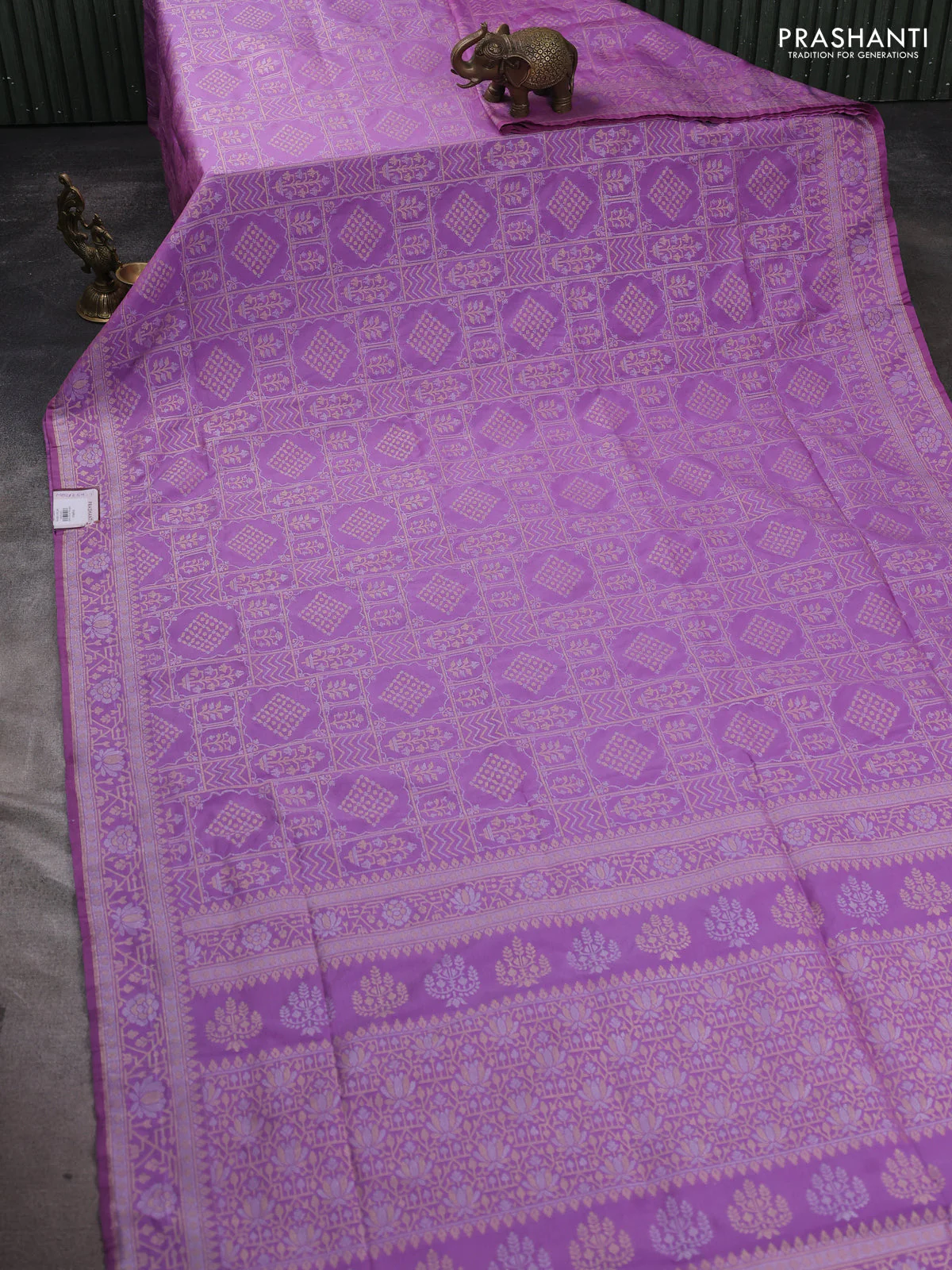Banarasi semi katan silk saree lavender with allover silver & gold zari woven buttas and zari woven border - Image 2