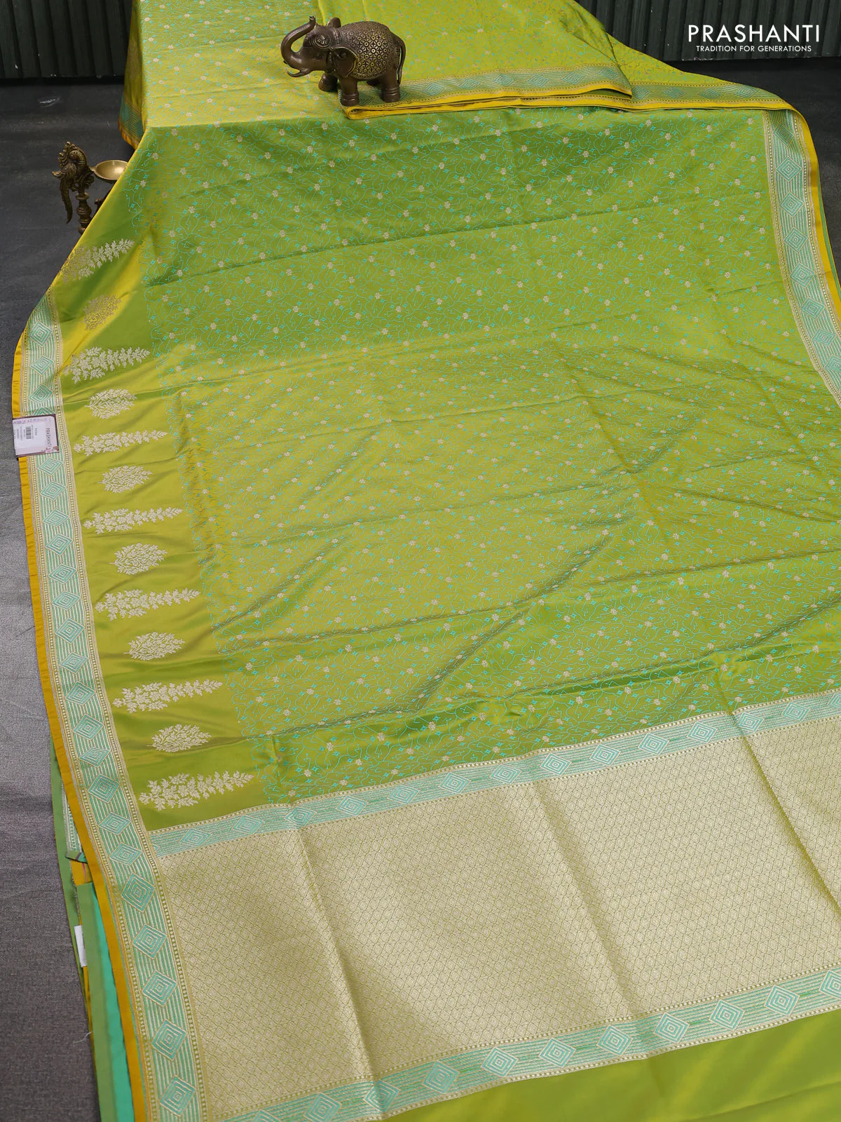 Banarasi semi katan silk saree lime green with allover thread weaves & zari woven buttas and zari woven border - Image 2