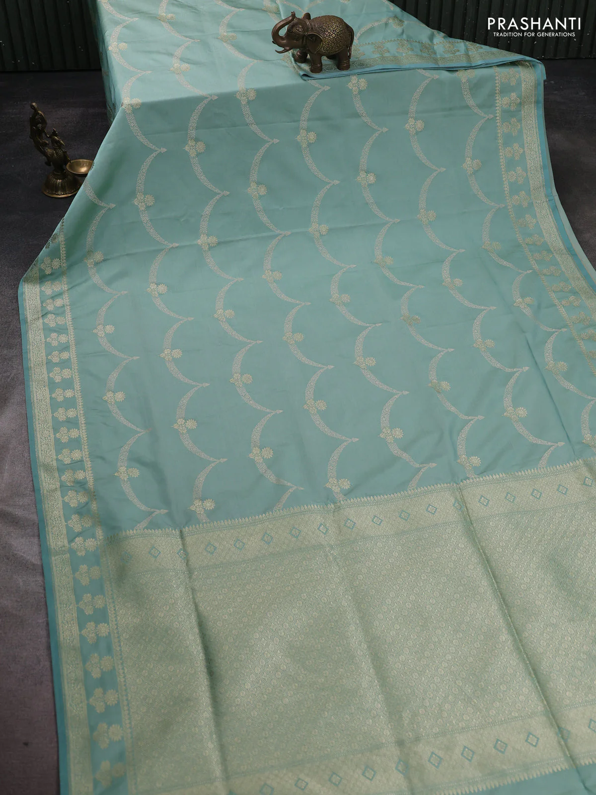 Banarasi semi katan silk saree pastel green with allover thread weaves & zari woven buttas and zari woven butta border - Image 2