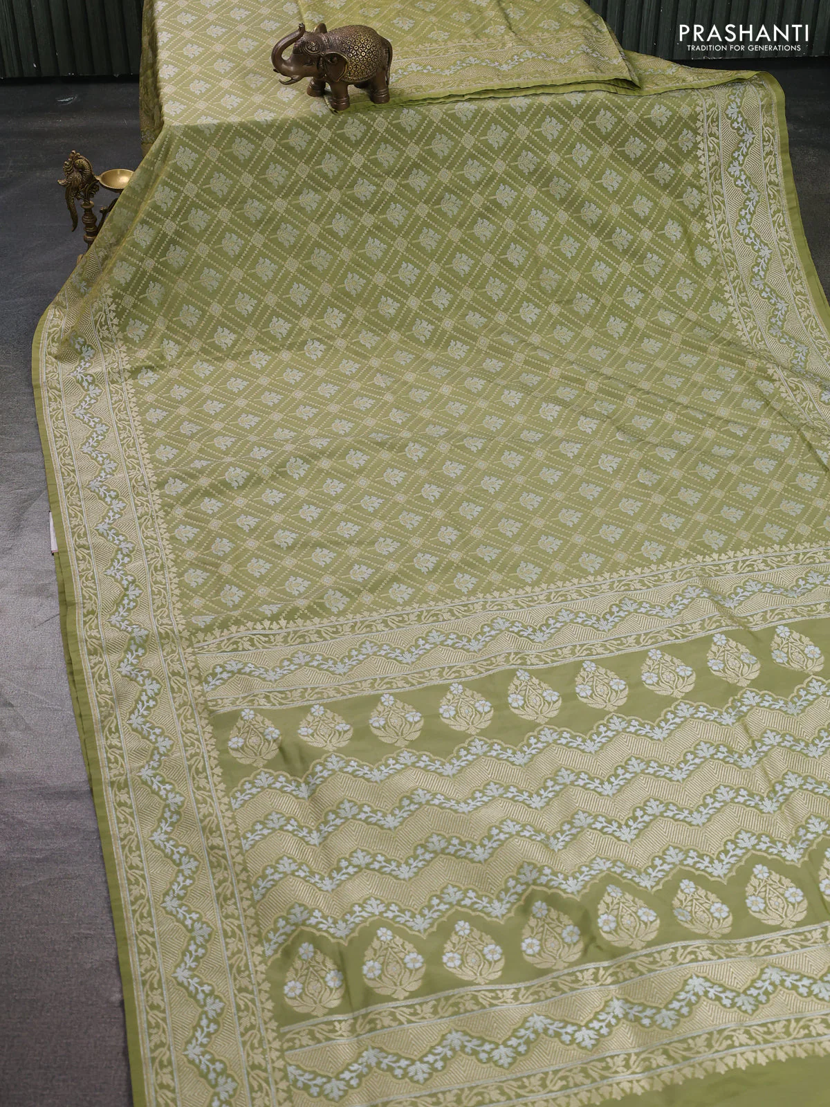 Banarasi semi katan silk saree pastel green with allover zari weaves and zari woven butta border - Image 2